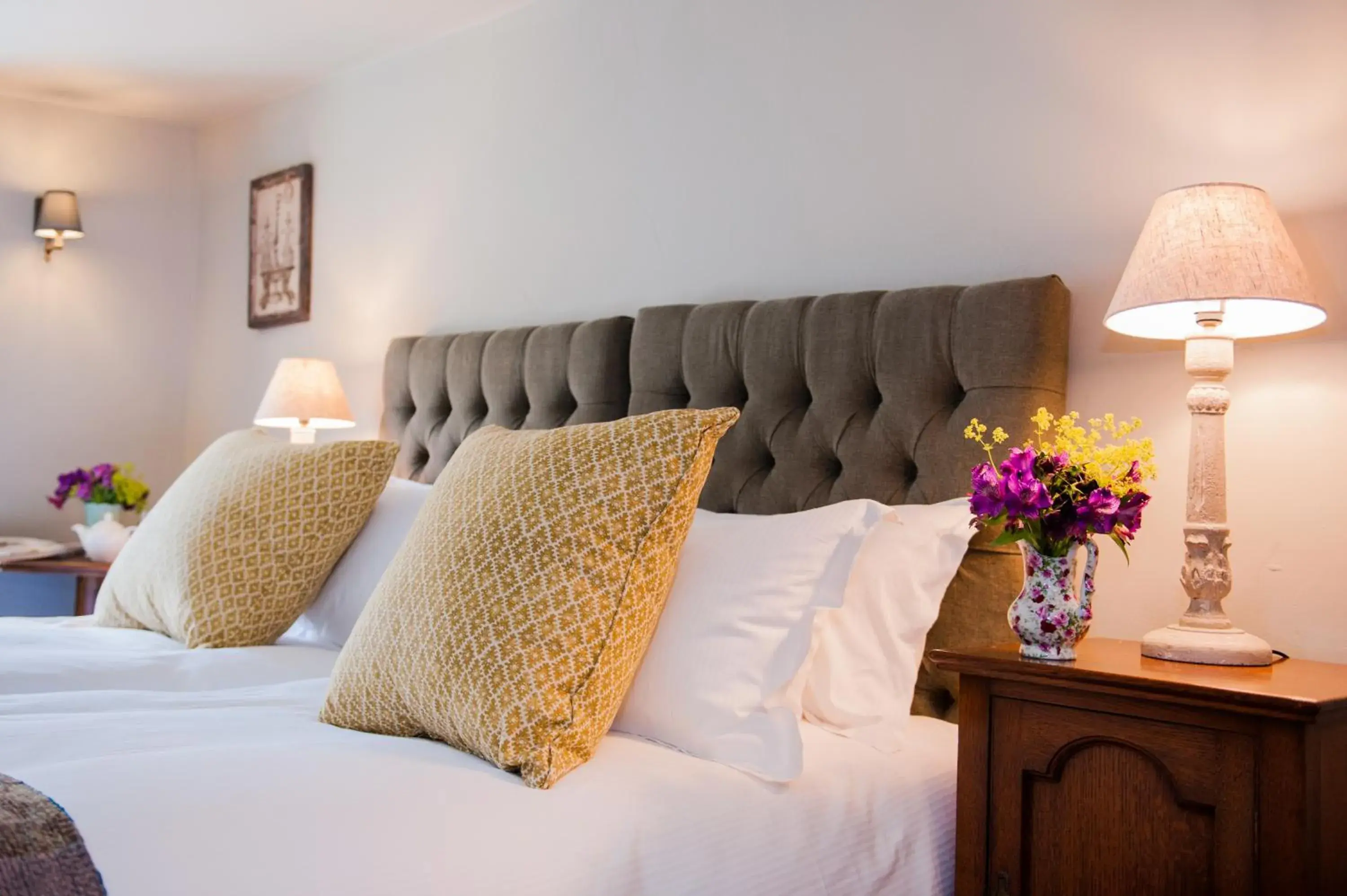 Deluxe Double Room in The White Hart, Overton Deluxe Double Room in The White Hart, Overton