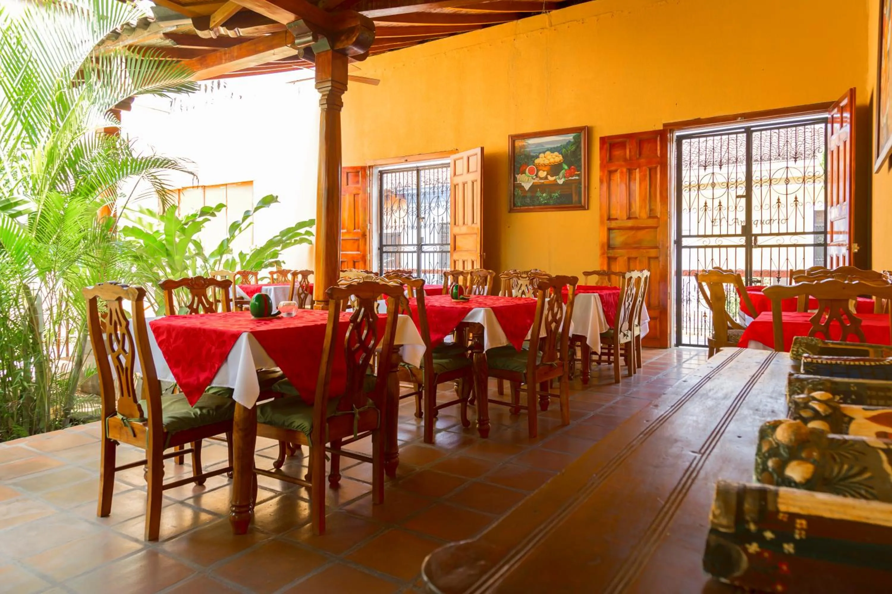 Restaurant/places to eat in Hotel Cordoba