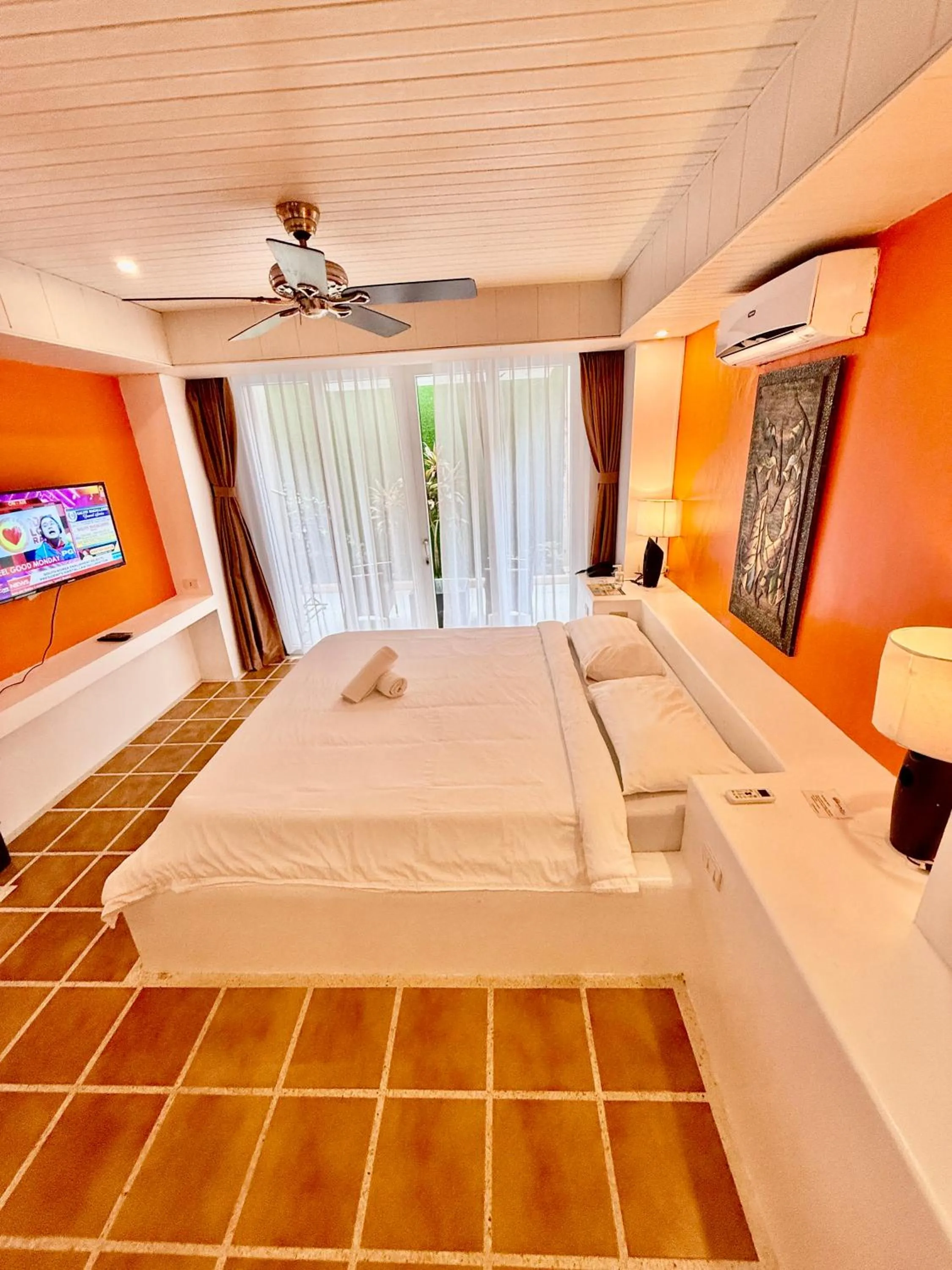 Bedroom, Bed in Calypso Beach and Dive Resort