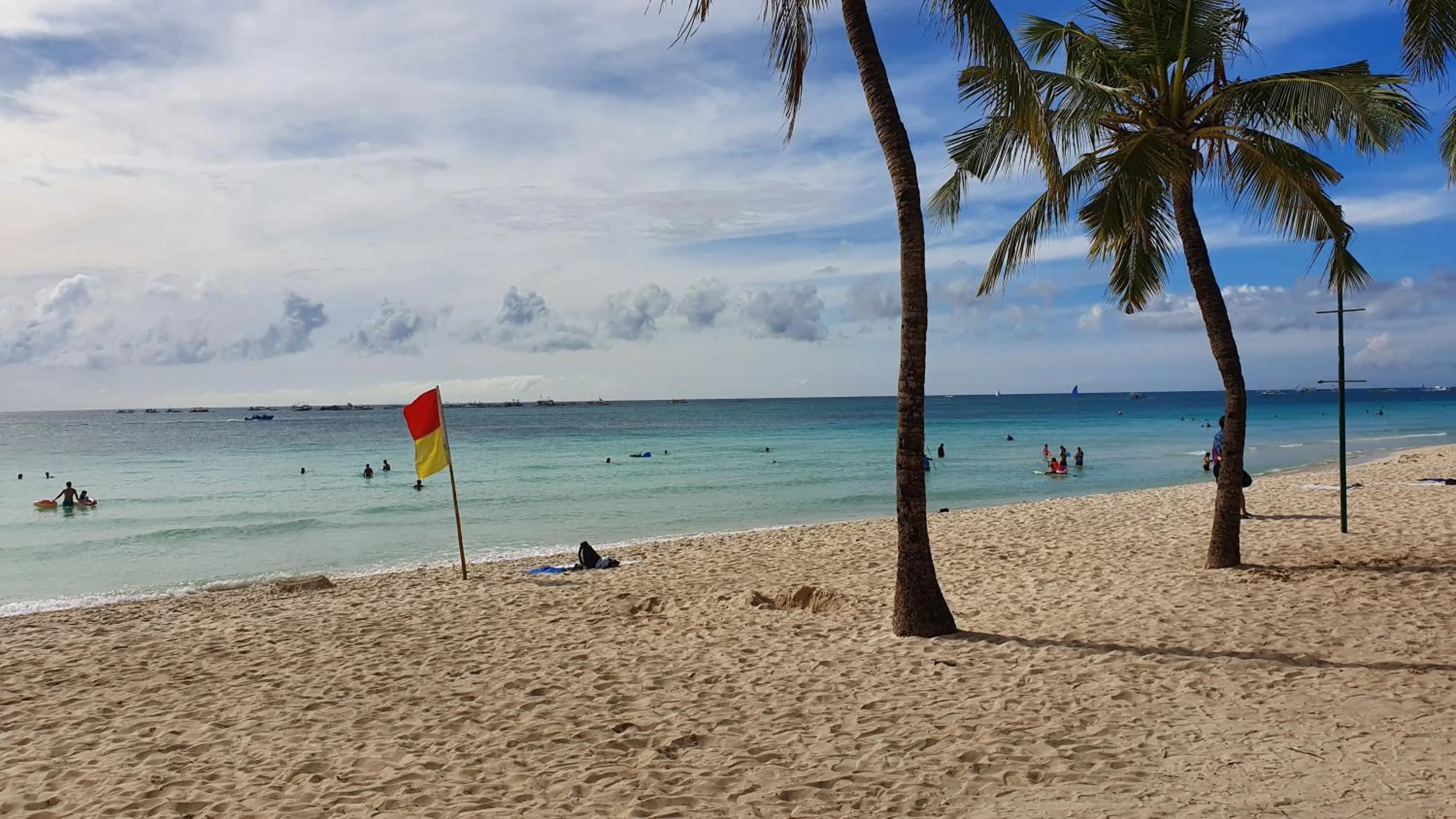 Beach in Calypso Beach and Dive Resort