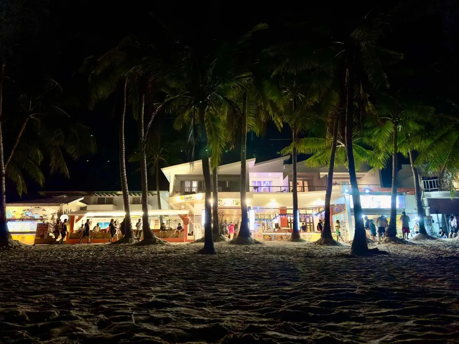 Property building in Calypso Beach and Dive Resort