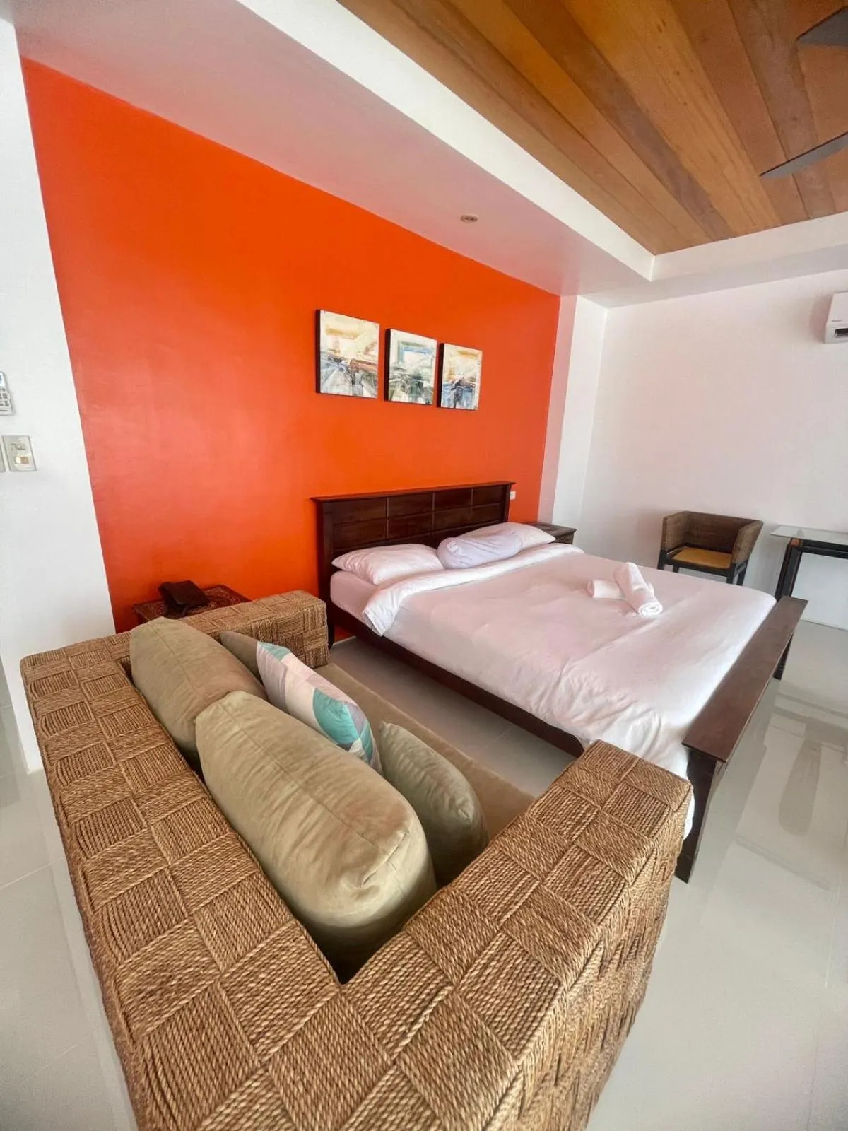 Bed in Calypso Beach and Dive Resort