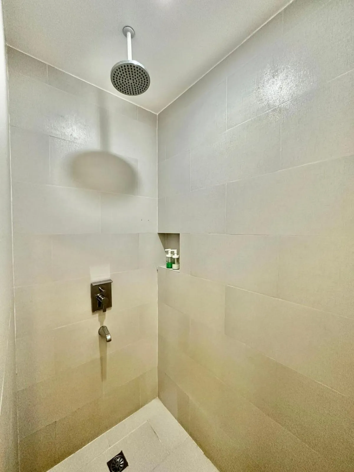Shower in Calypso Beach and Dive Resort