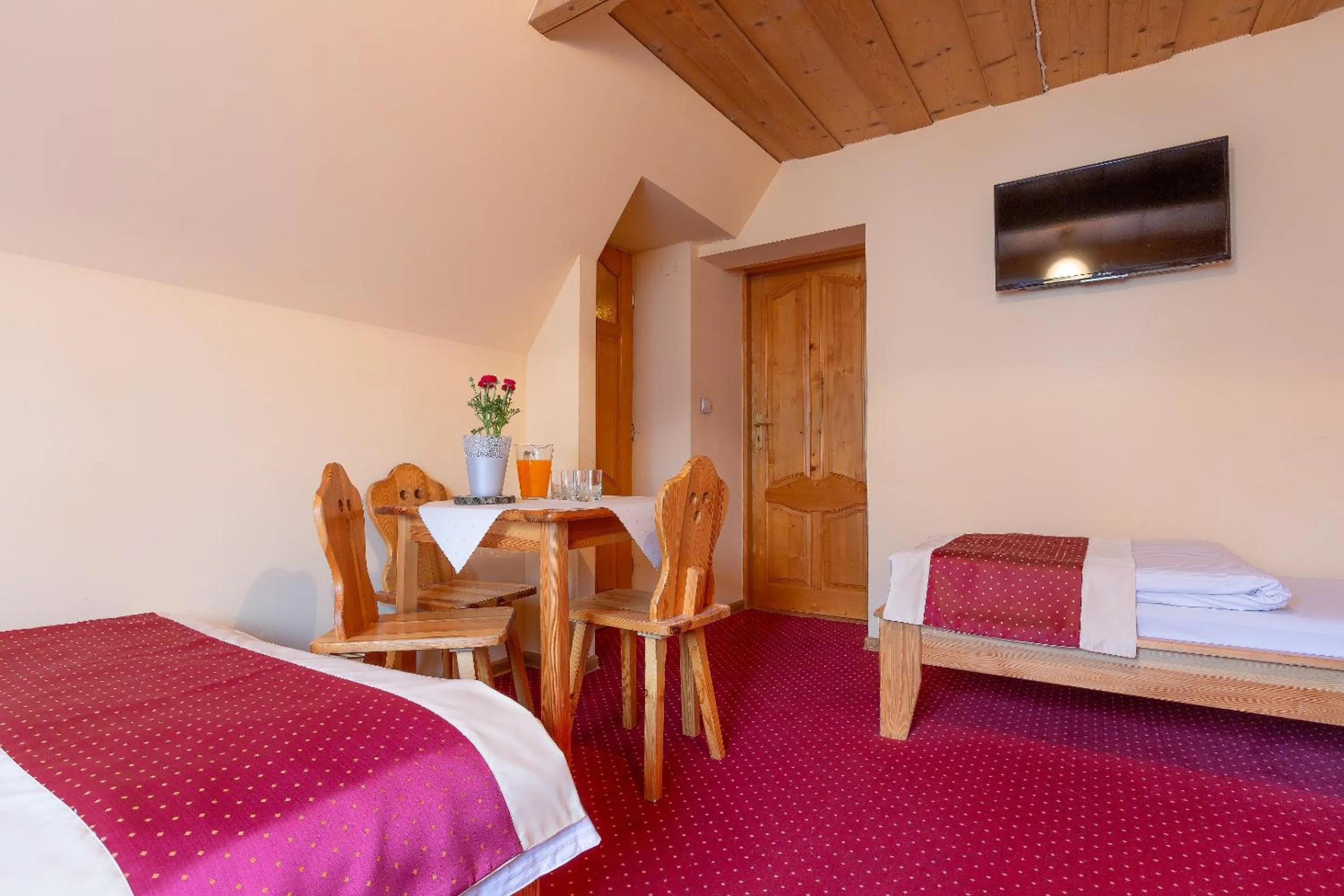 Photo of the whole room, Bed in Willa Świdrówka