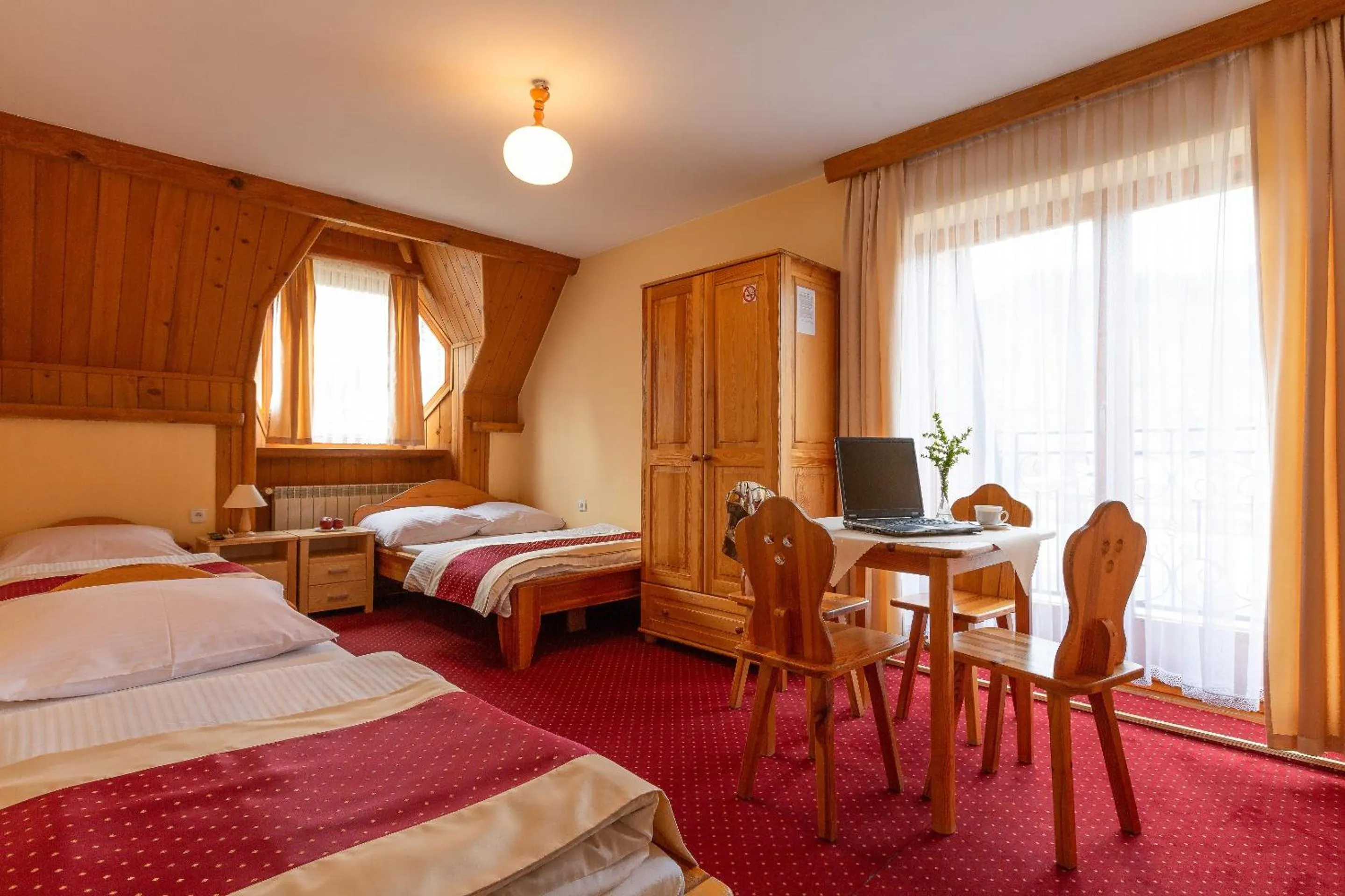 Photo of the whole room, Bed in Willa Świdrówka