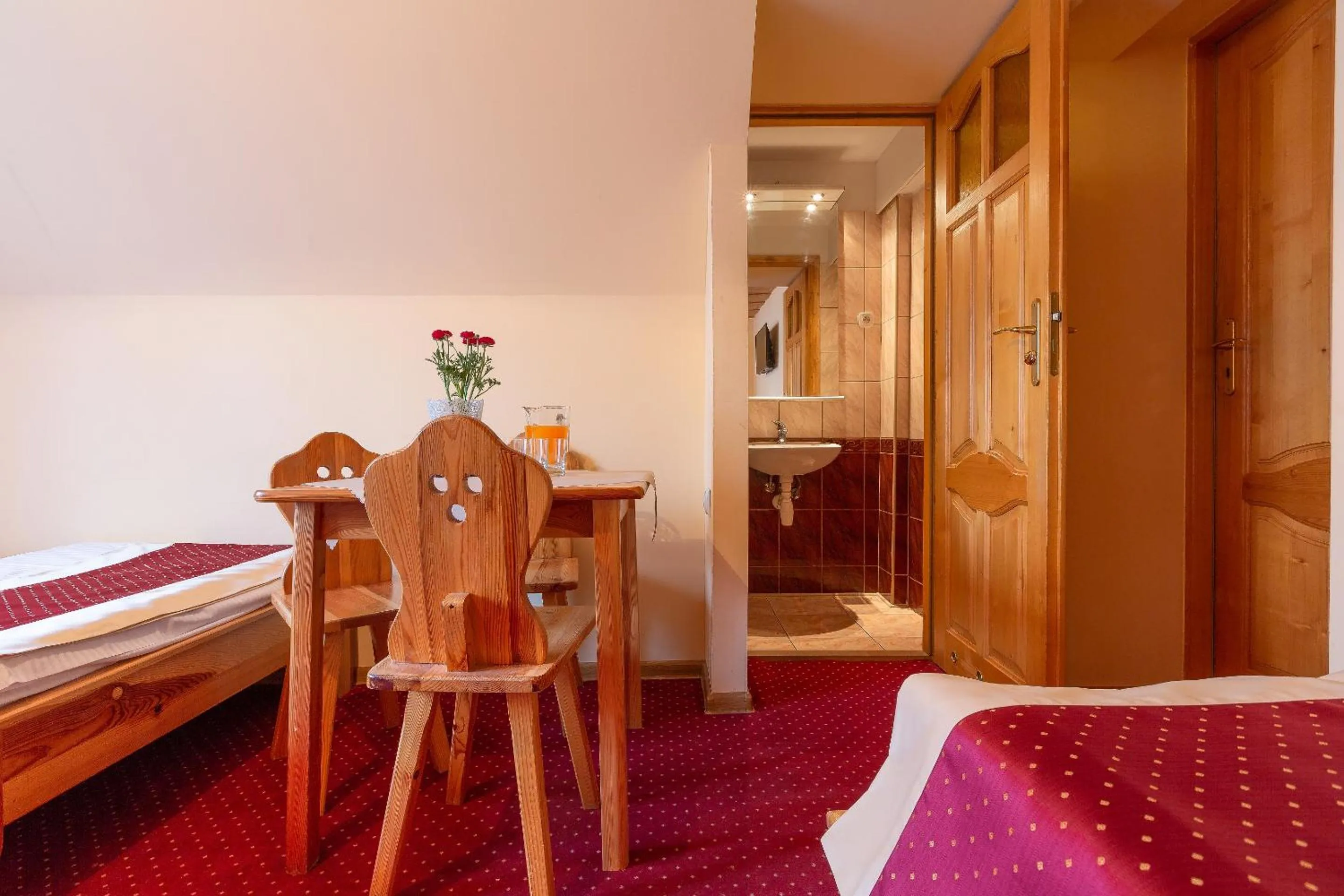 Photo of the whole room, Bed in Willa Świdrówka