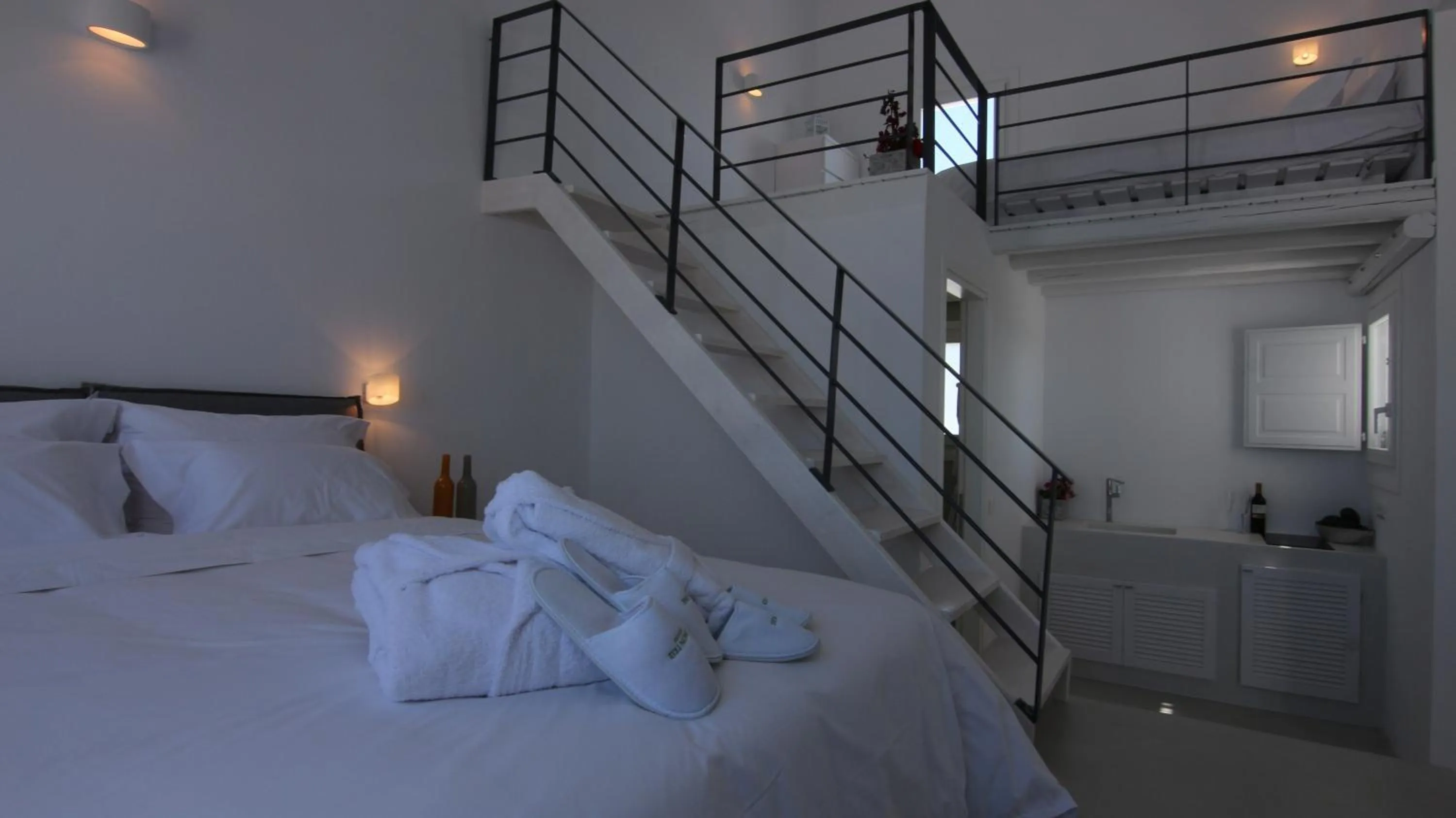 Living room, Bed in Lemon Tree Houses