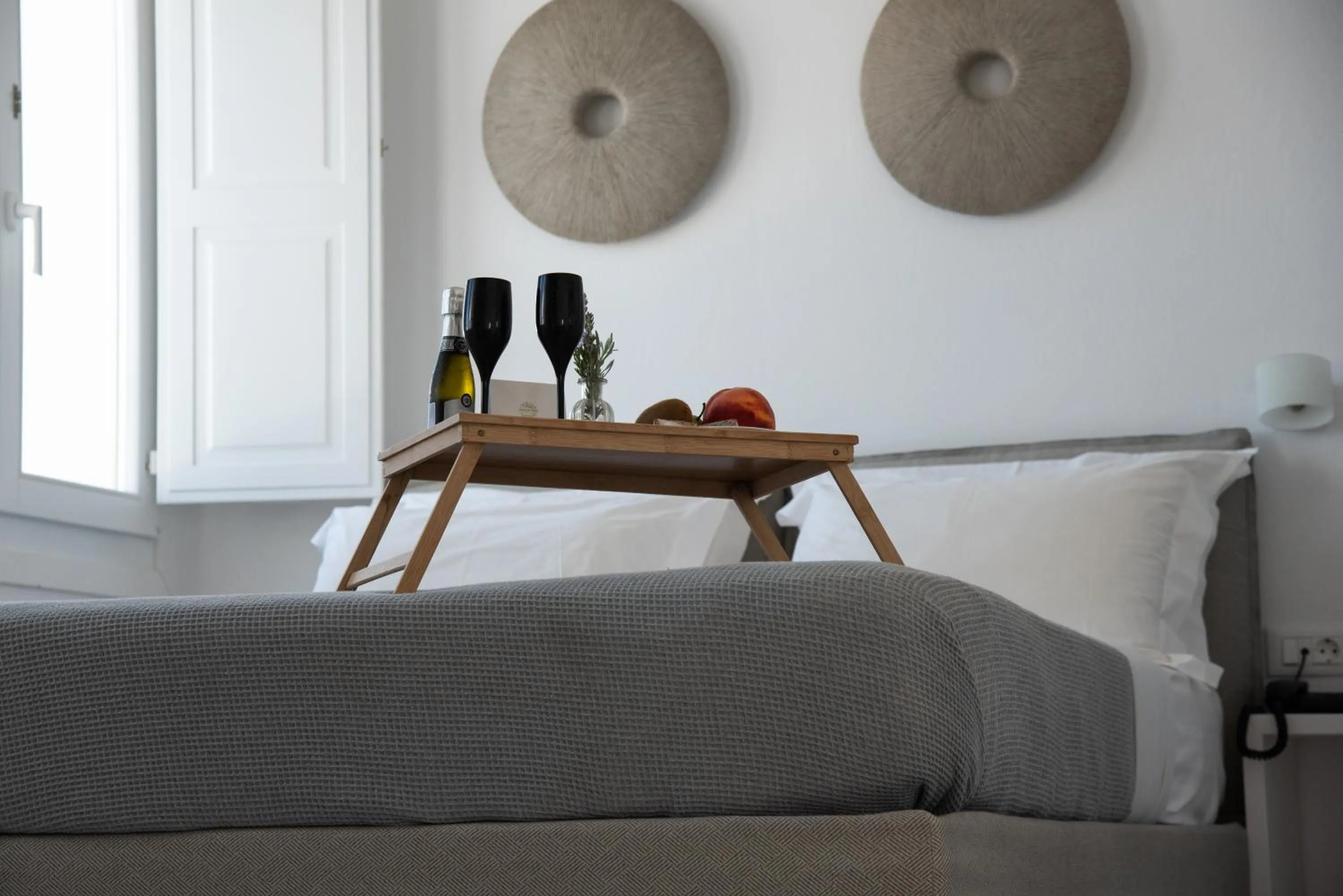 room service, Bed in Lemon Tree Houses