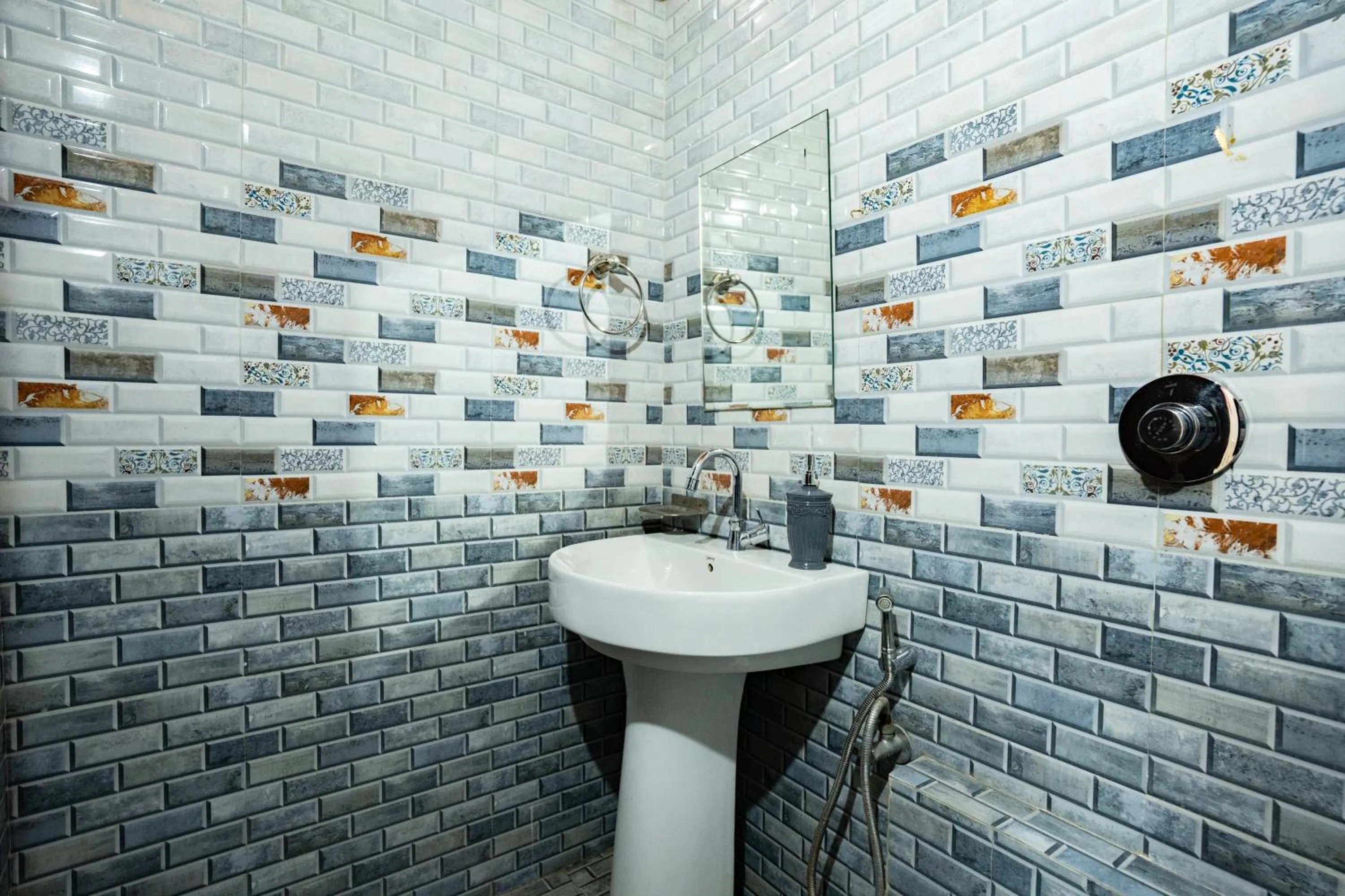 Bathroom in Heart and Soul of Jaisalmer