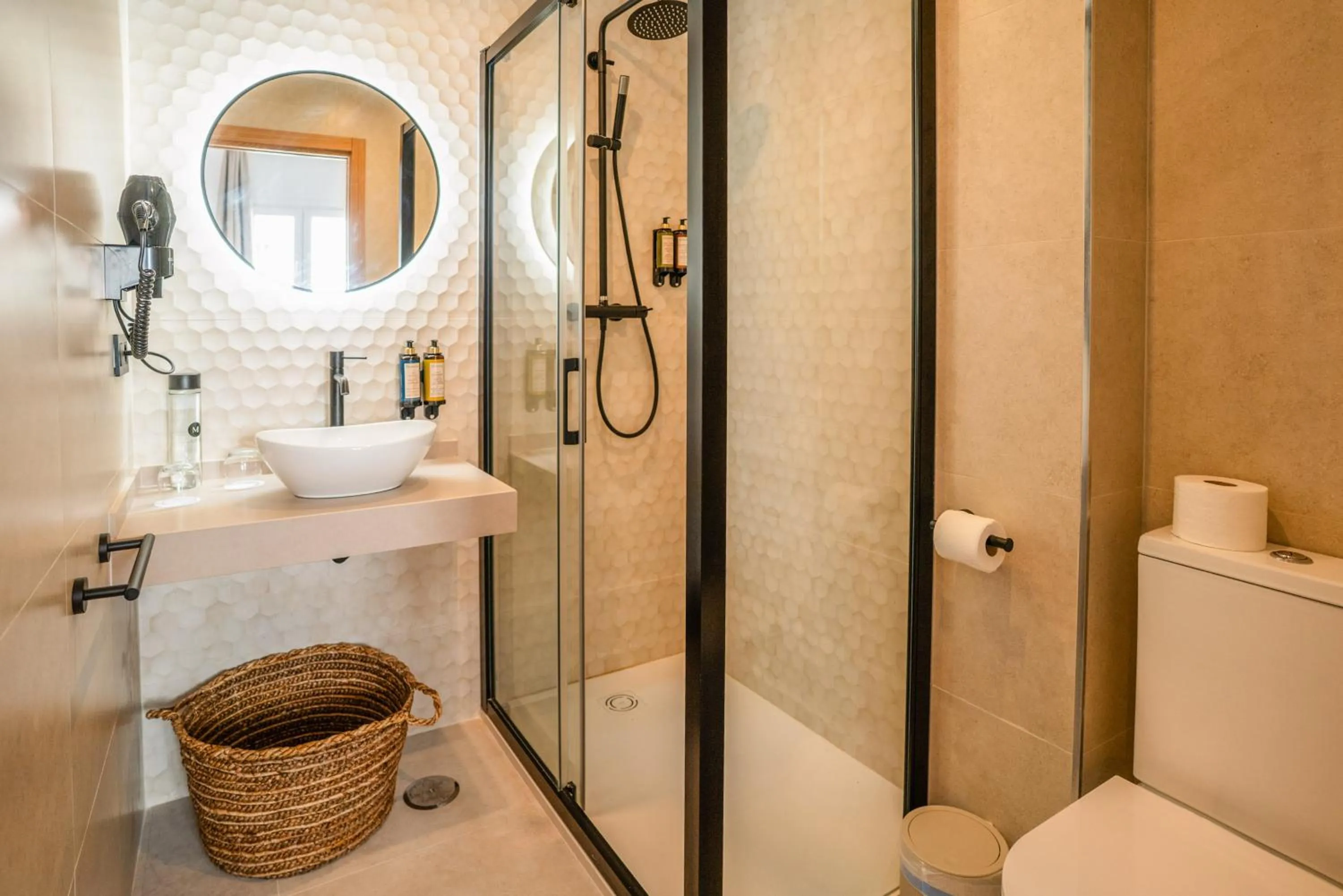 Shower in Hotel Boutique Maram - Adults Only