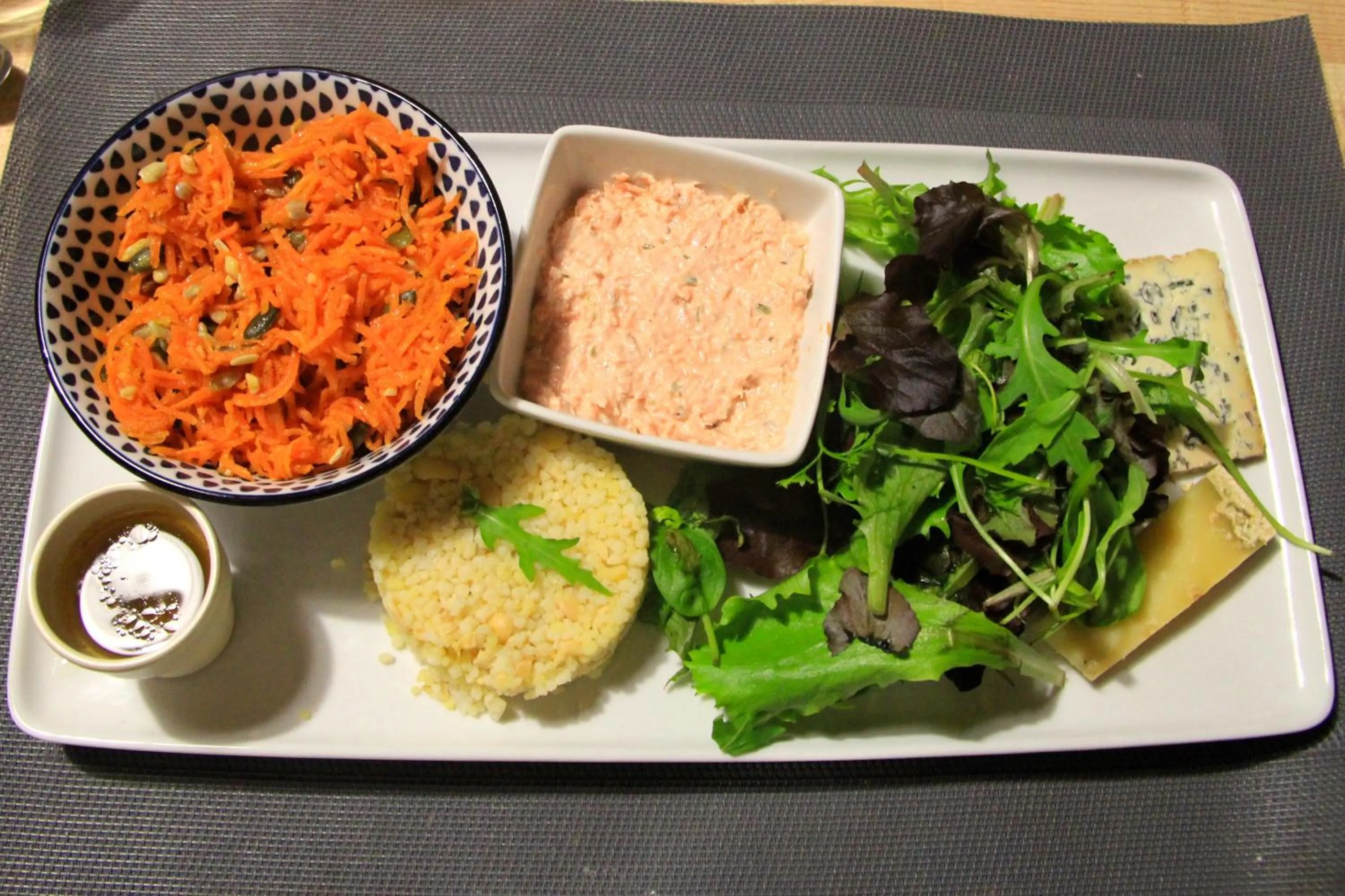 Restaurant/places to eat in Le Jardin des Pierres Brunes