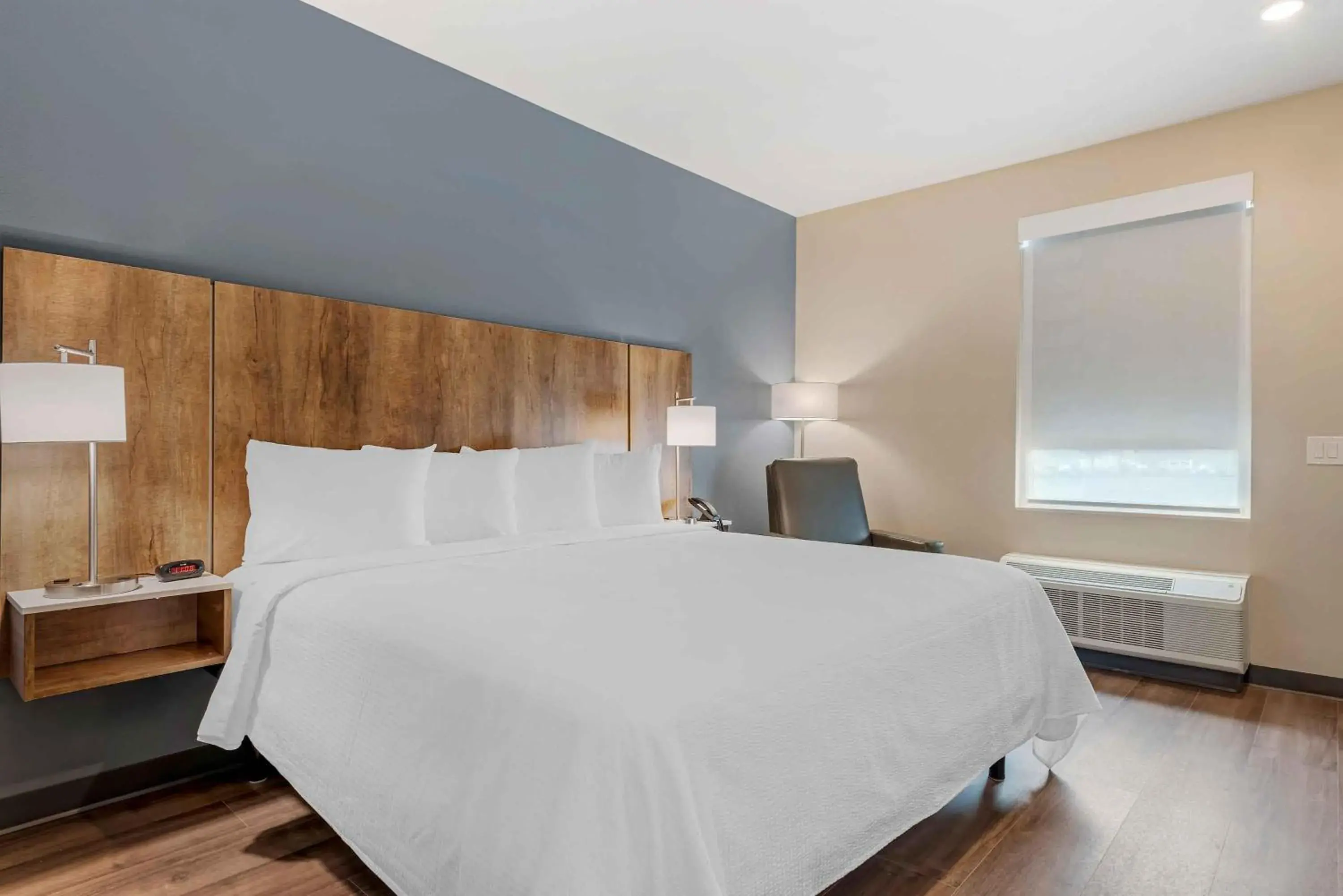 Bedroom, Bed in Extended Stay America Premier Suites - Austin - Kyle Bedroom, Bed in Extended Stay America Premier Suites - Austin - Kyle