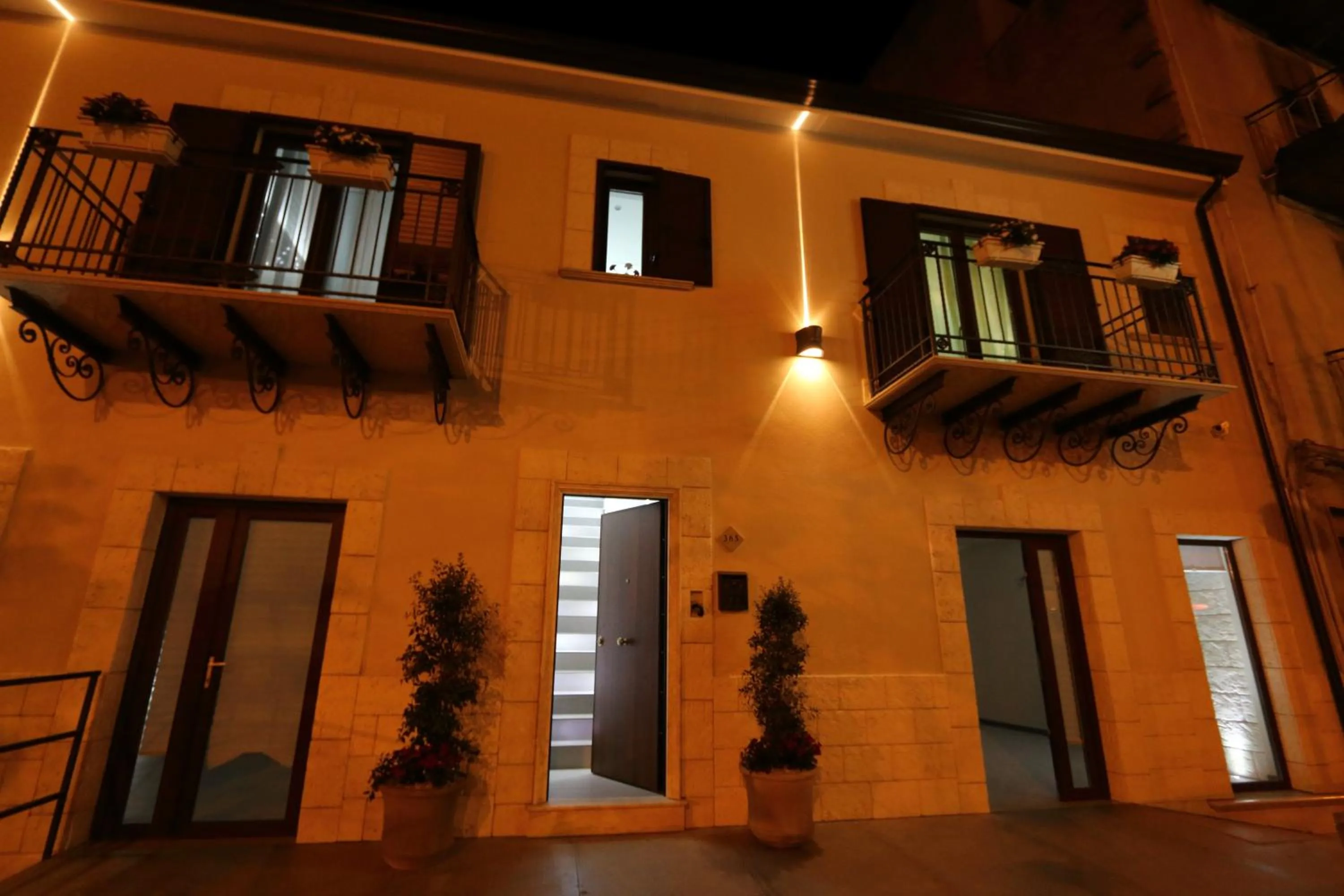 Facade/entrance in Le Suite Di Via Veneto