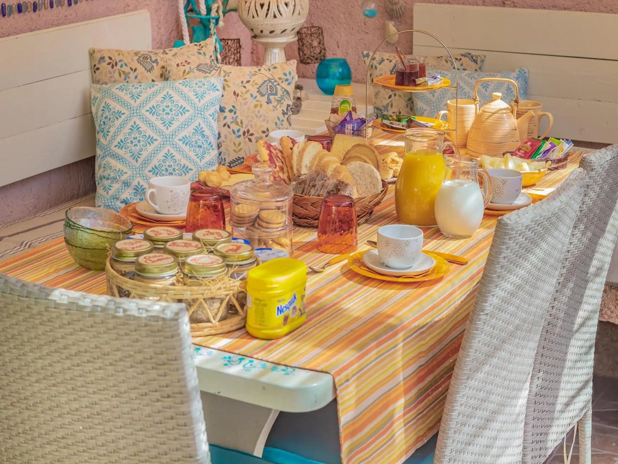 Breakfast in bbolbia