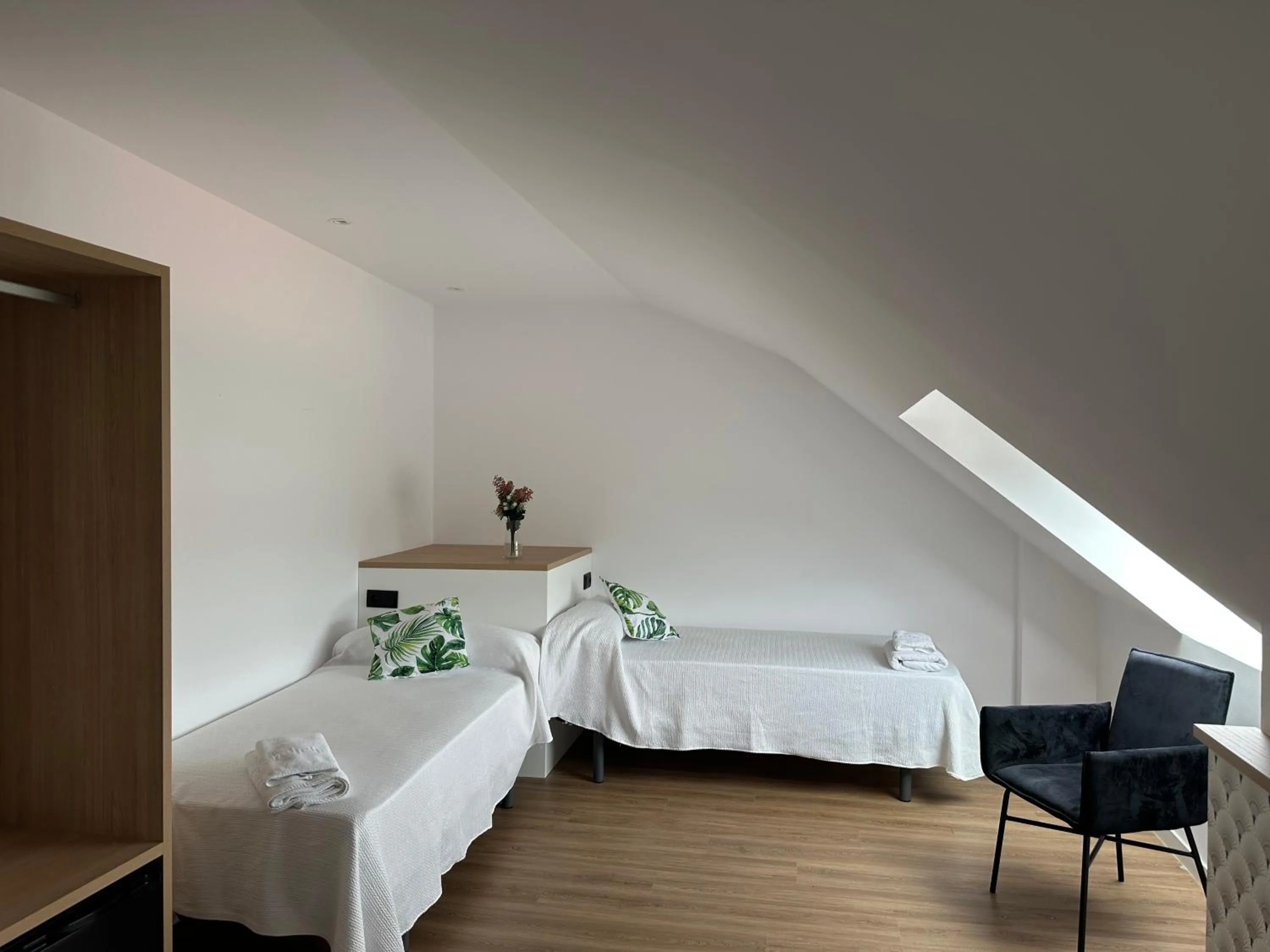 Bed in Hotel Playa de Sardiñeiro