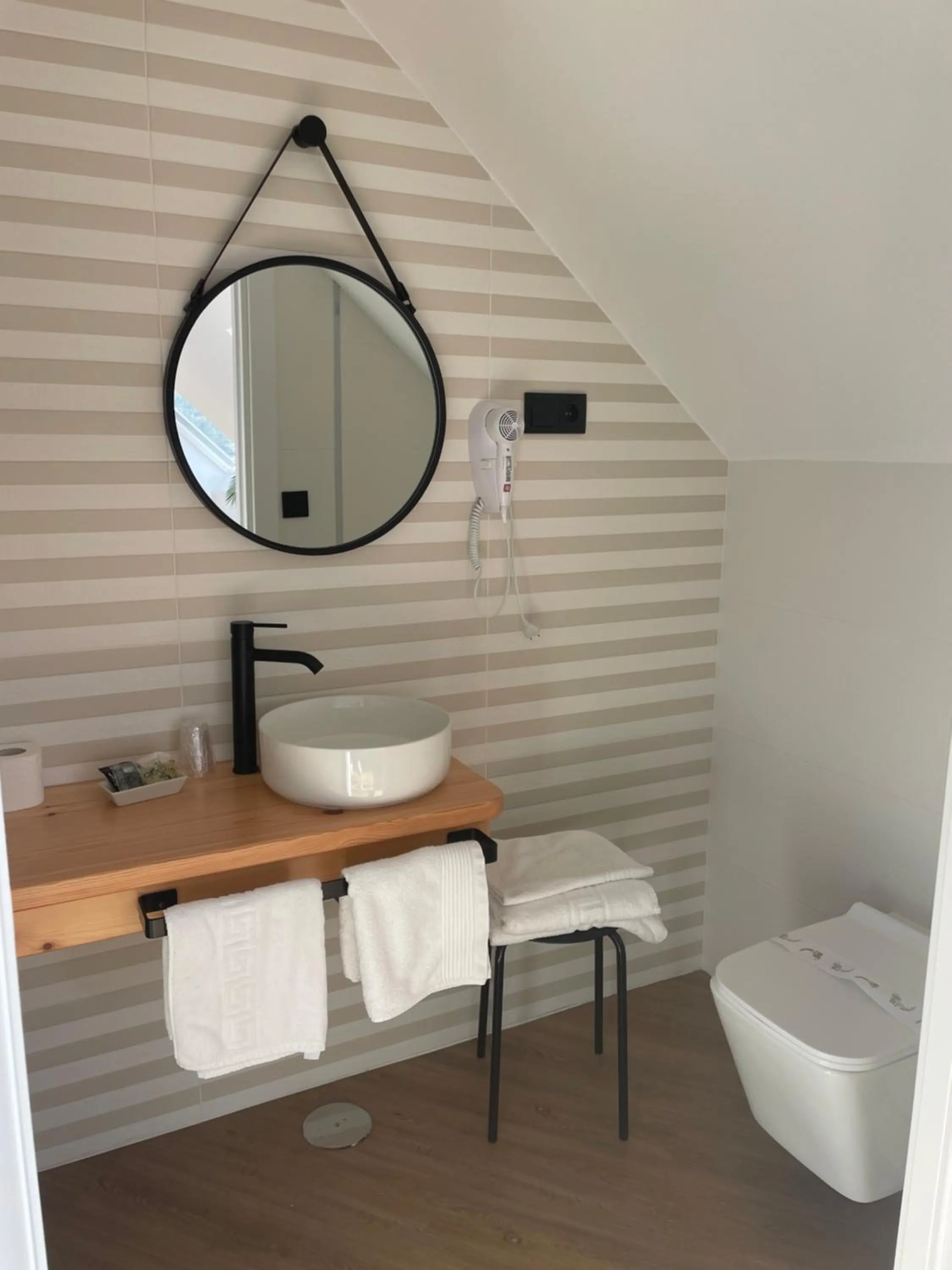 Bathroom in Hotel Playa de Sardiñeiro