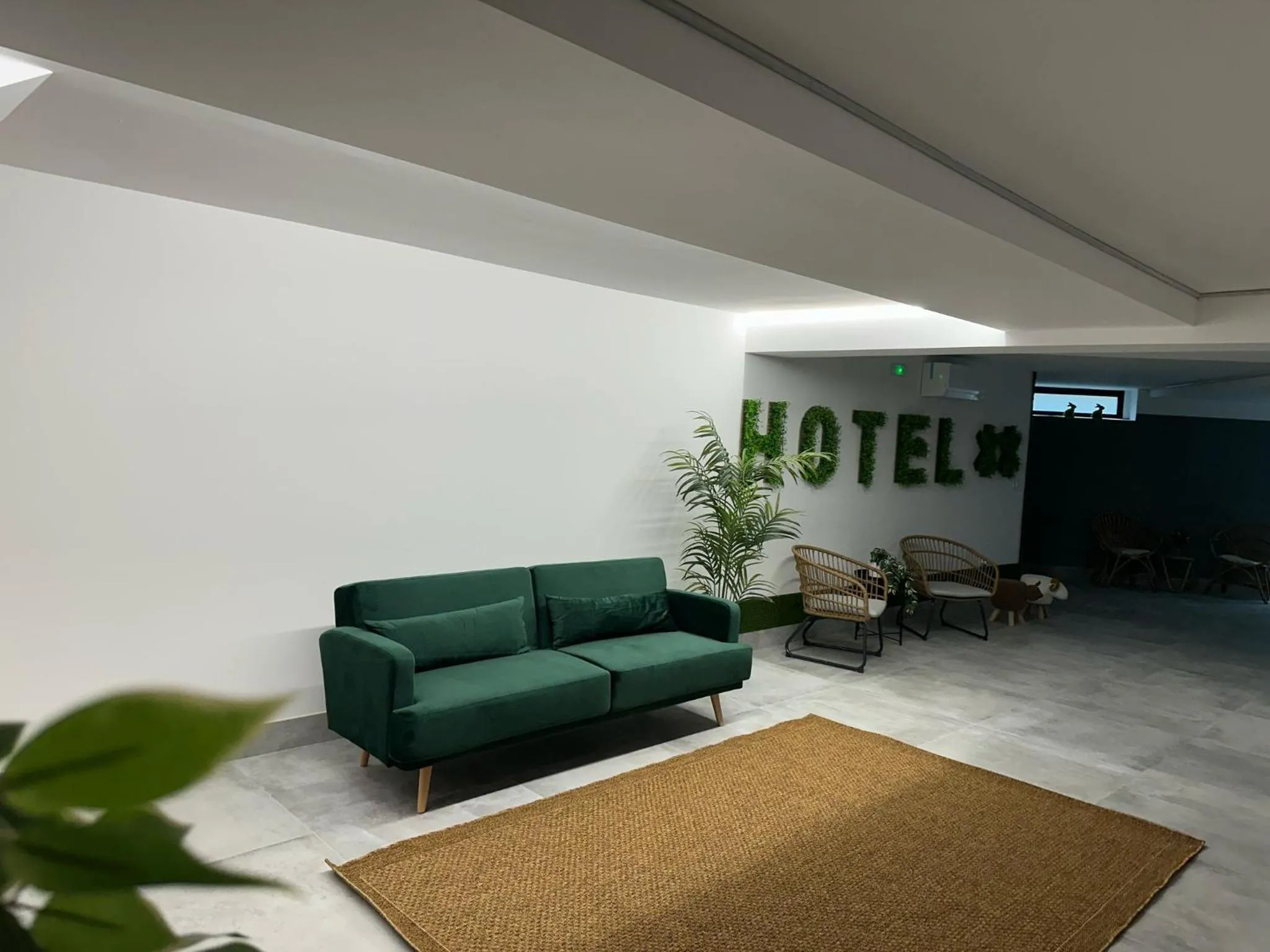 Communal lounge/ TV room in Hotel Playa de Sardiñeiro
