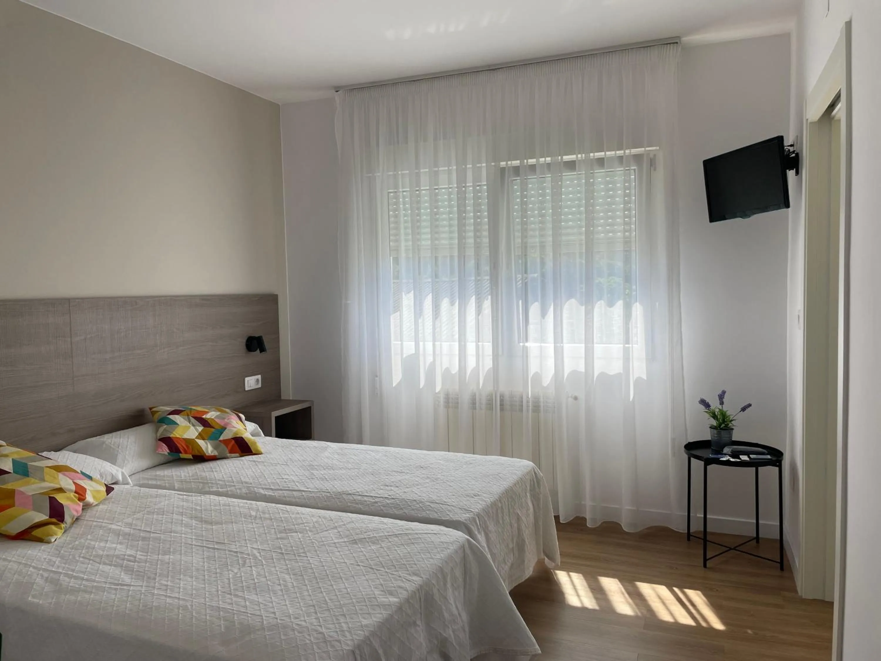 Bed in Hotel Playa de Sardiñeiro