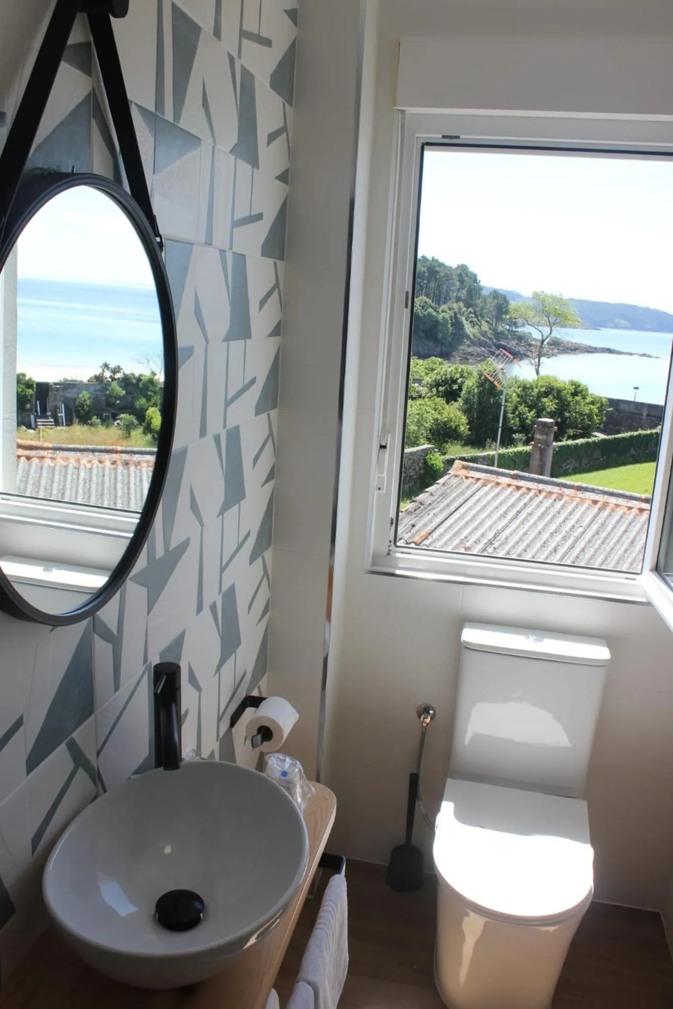 Bathroom in Hotel Playa de Sardiñeiro