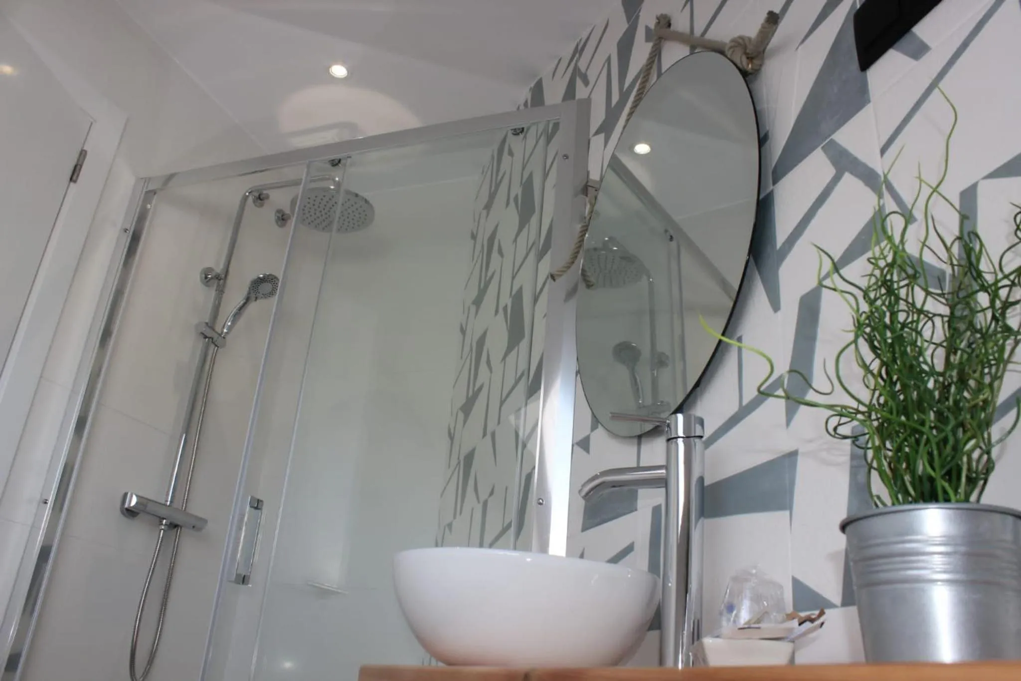 Bathroom in Hotel Playa de Sardiñeiro