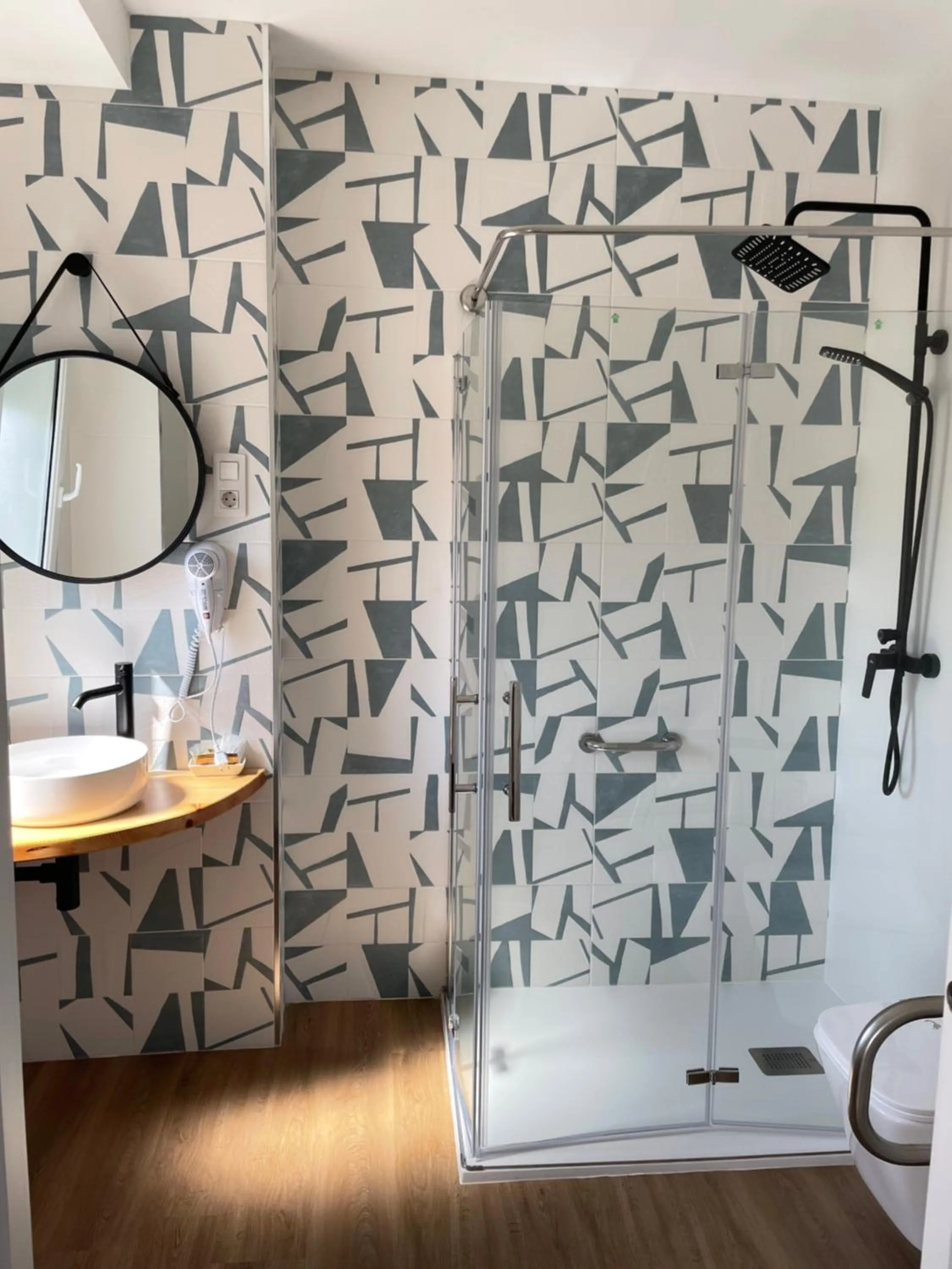 Bathroom in Hotel Playa de Sardiñeiro