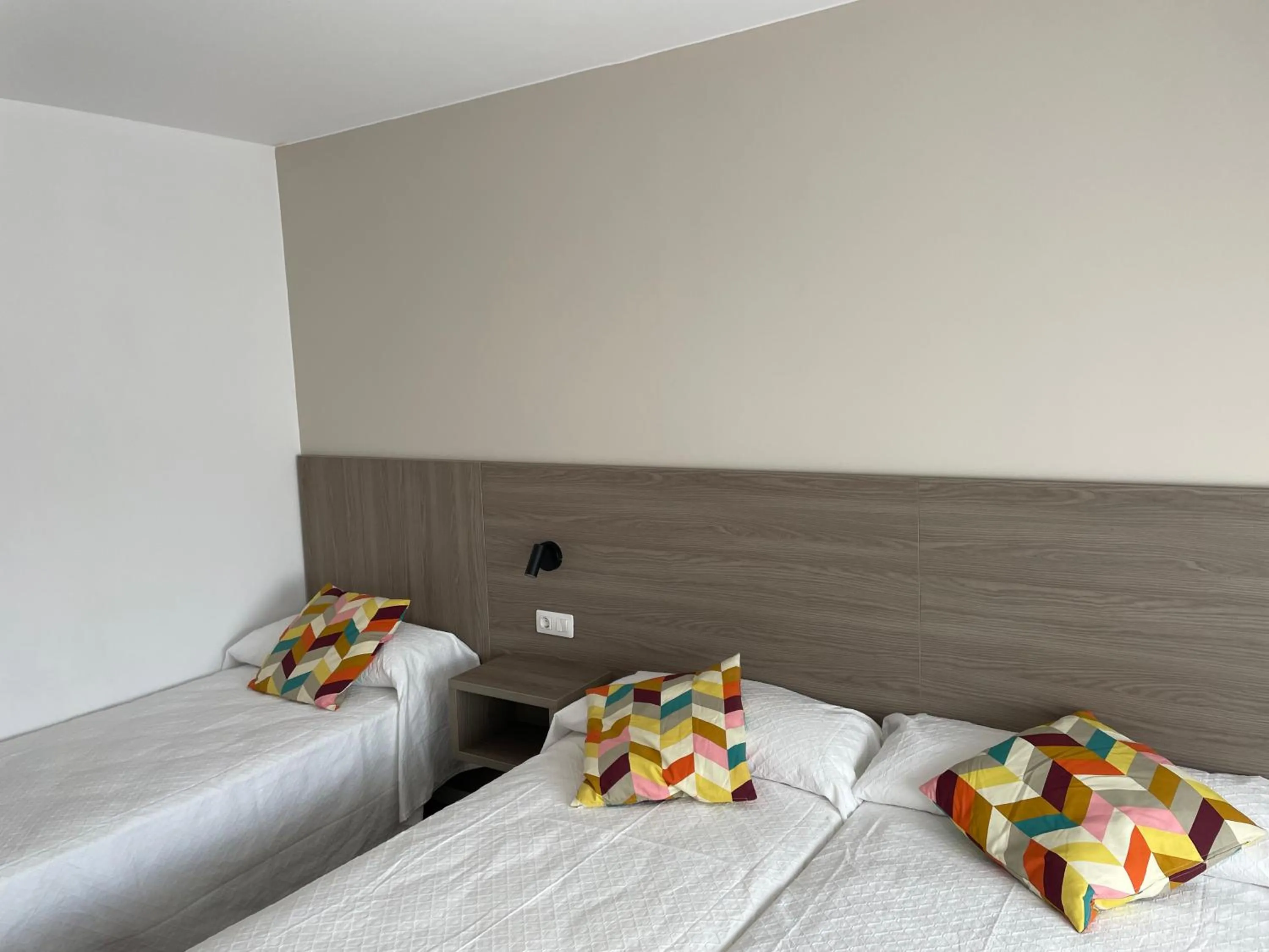 Bed in Hotel Playa de Sardiñeiro