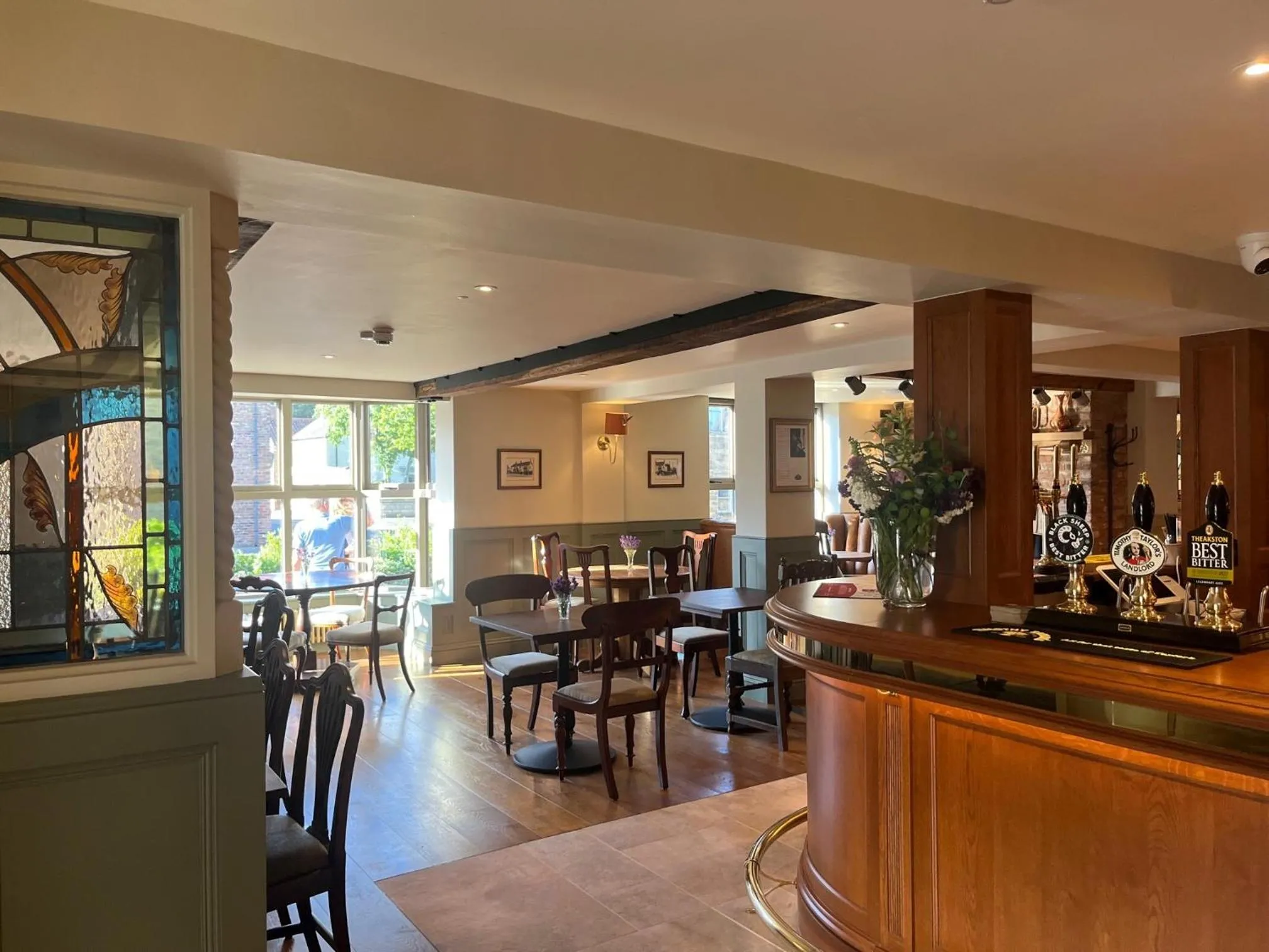 Food and drinks in The Angel Inn