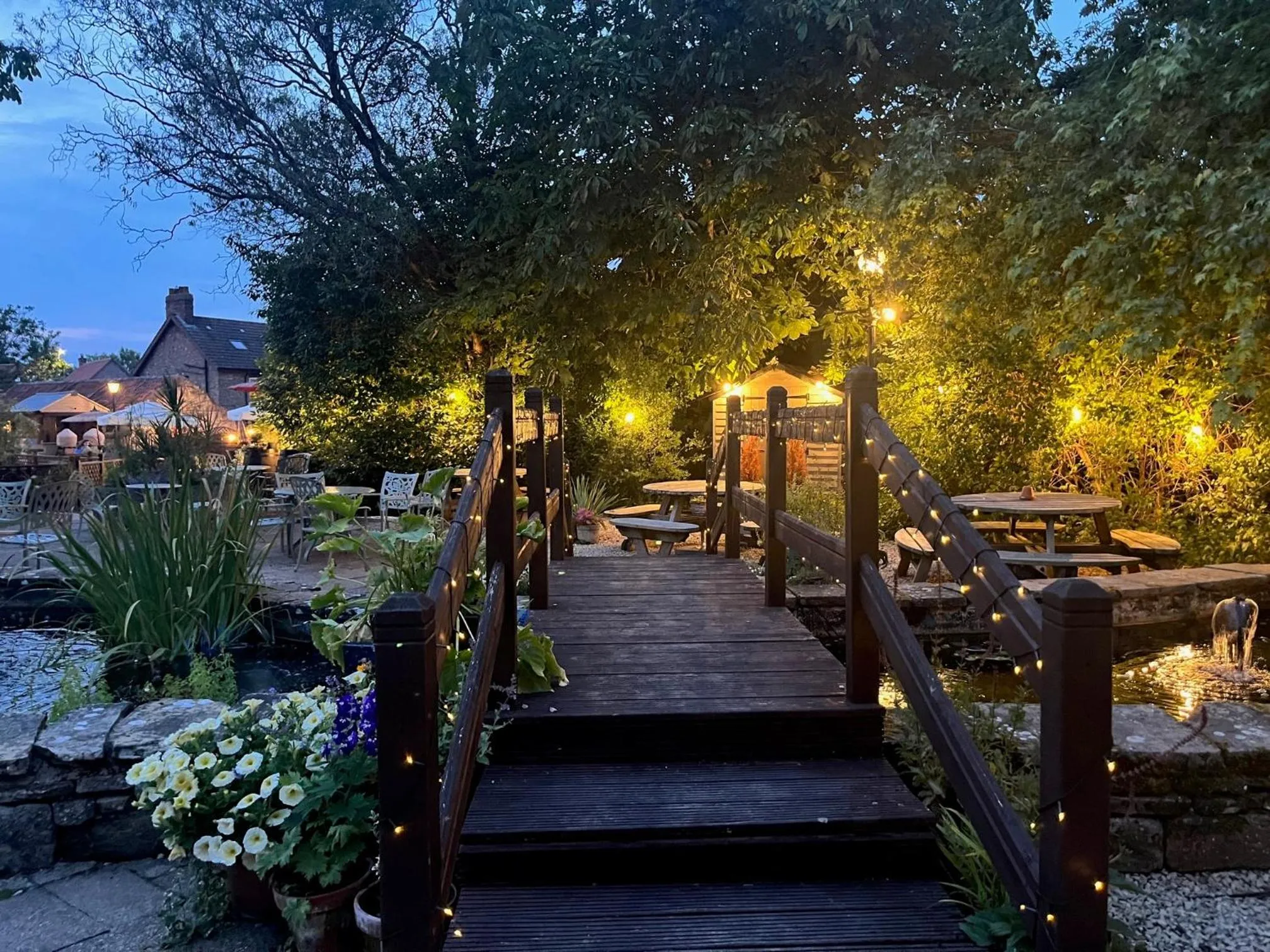 Garden in The Angel Inn