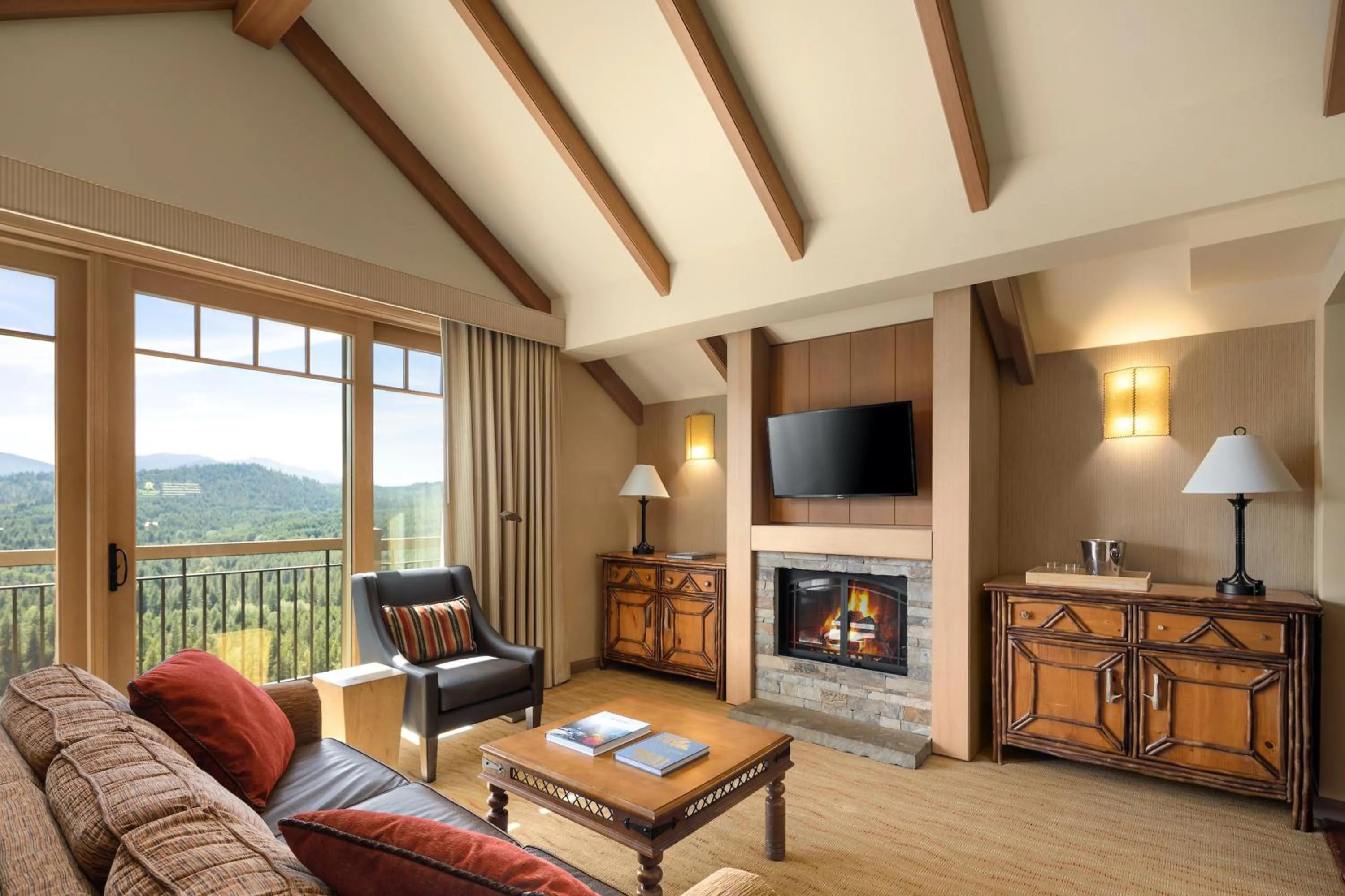 Living room in Suncadia Resort