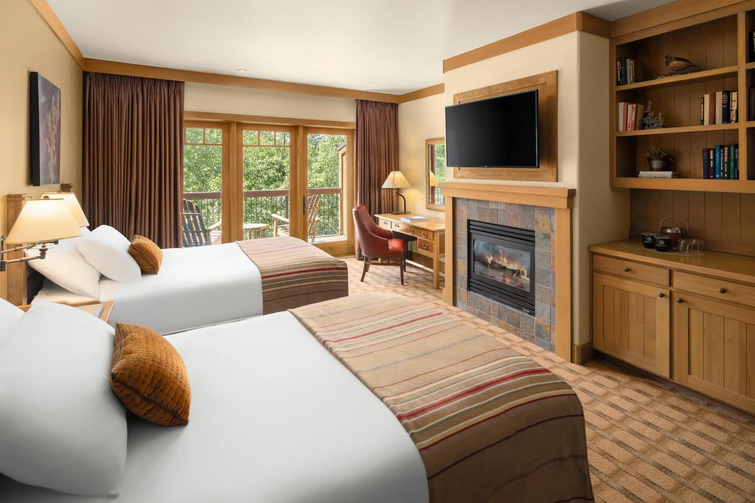 Bedroom, Bed in Suncadia Resort