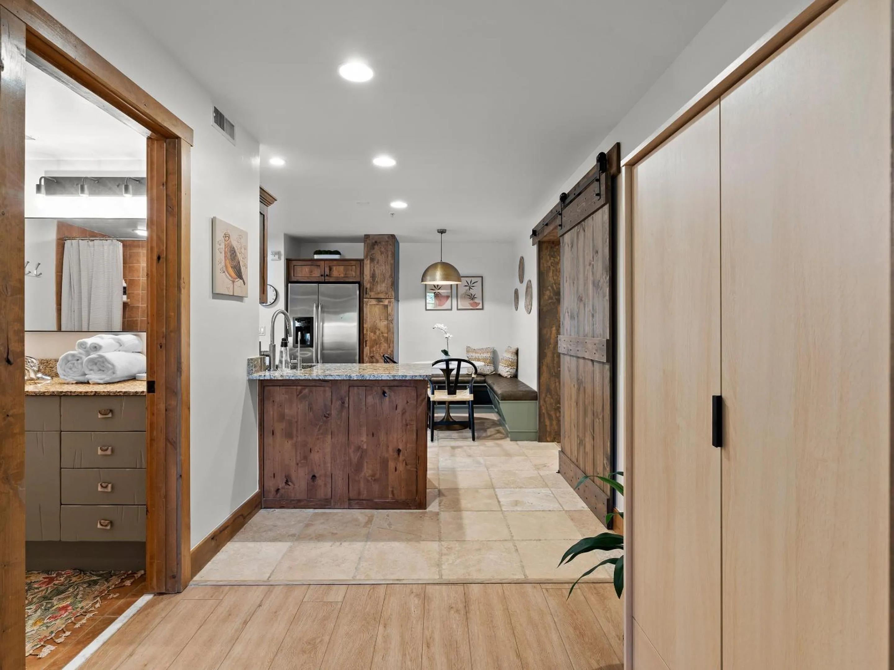 kitchen in Jupiter Inn