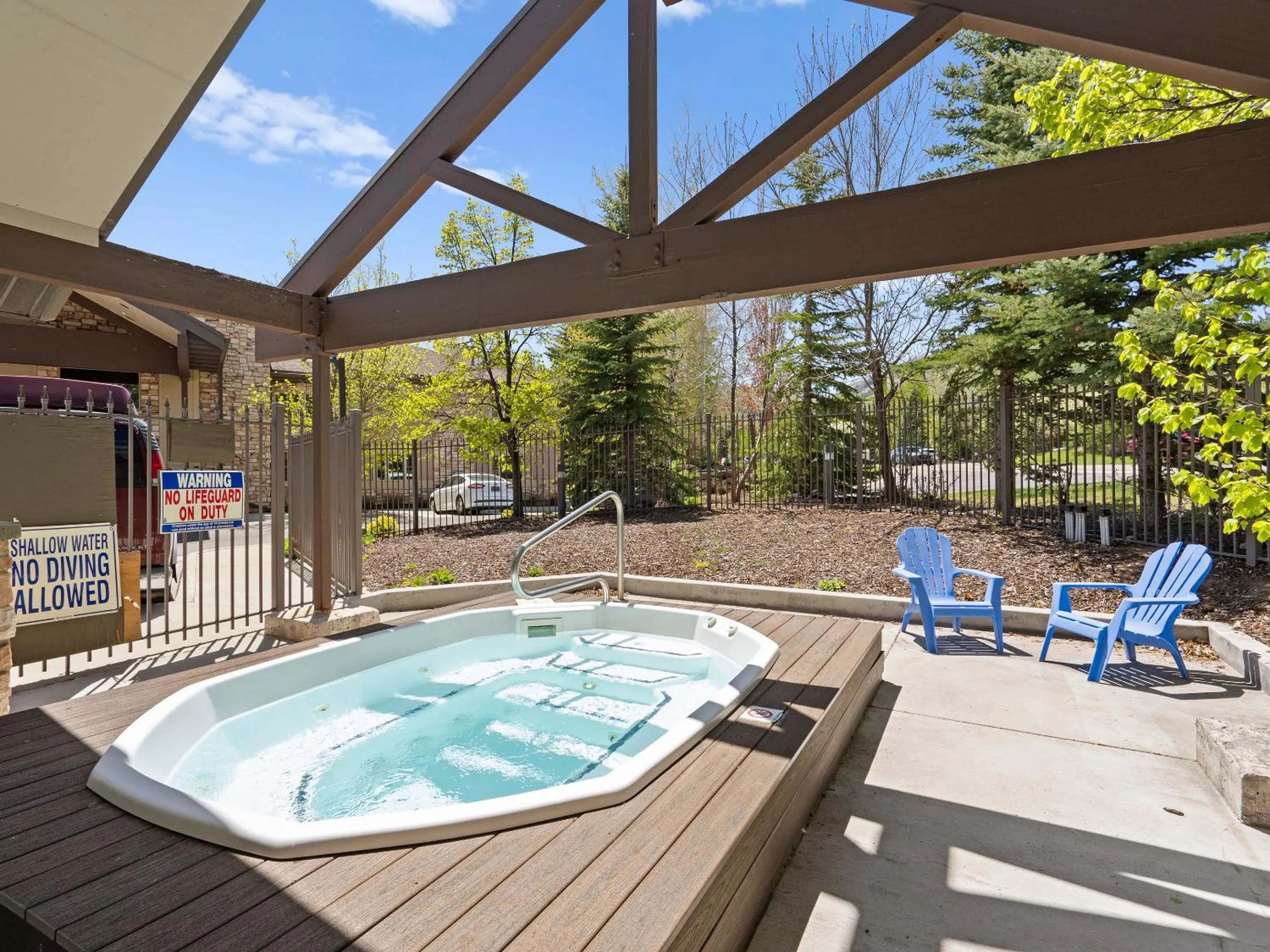 Hot Tub in Jupiter Inn