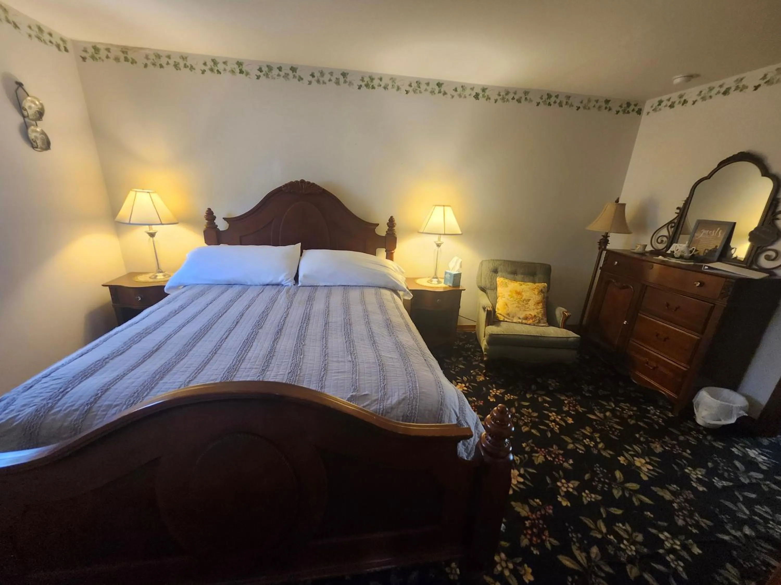 Bed in The White Birch Inn