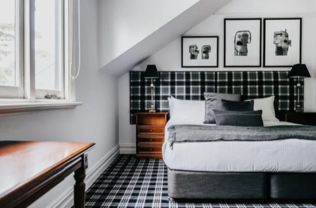 Bed in Hotel Bellinzona Daylesford