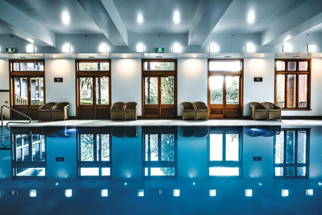 Swimming pool in Hotel Bellinzona Daylesford