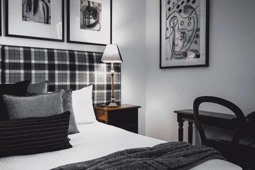 Bed in Hotel Bellinzona Daylesford