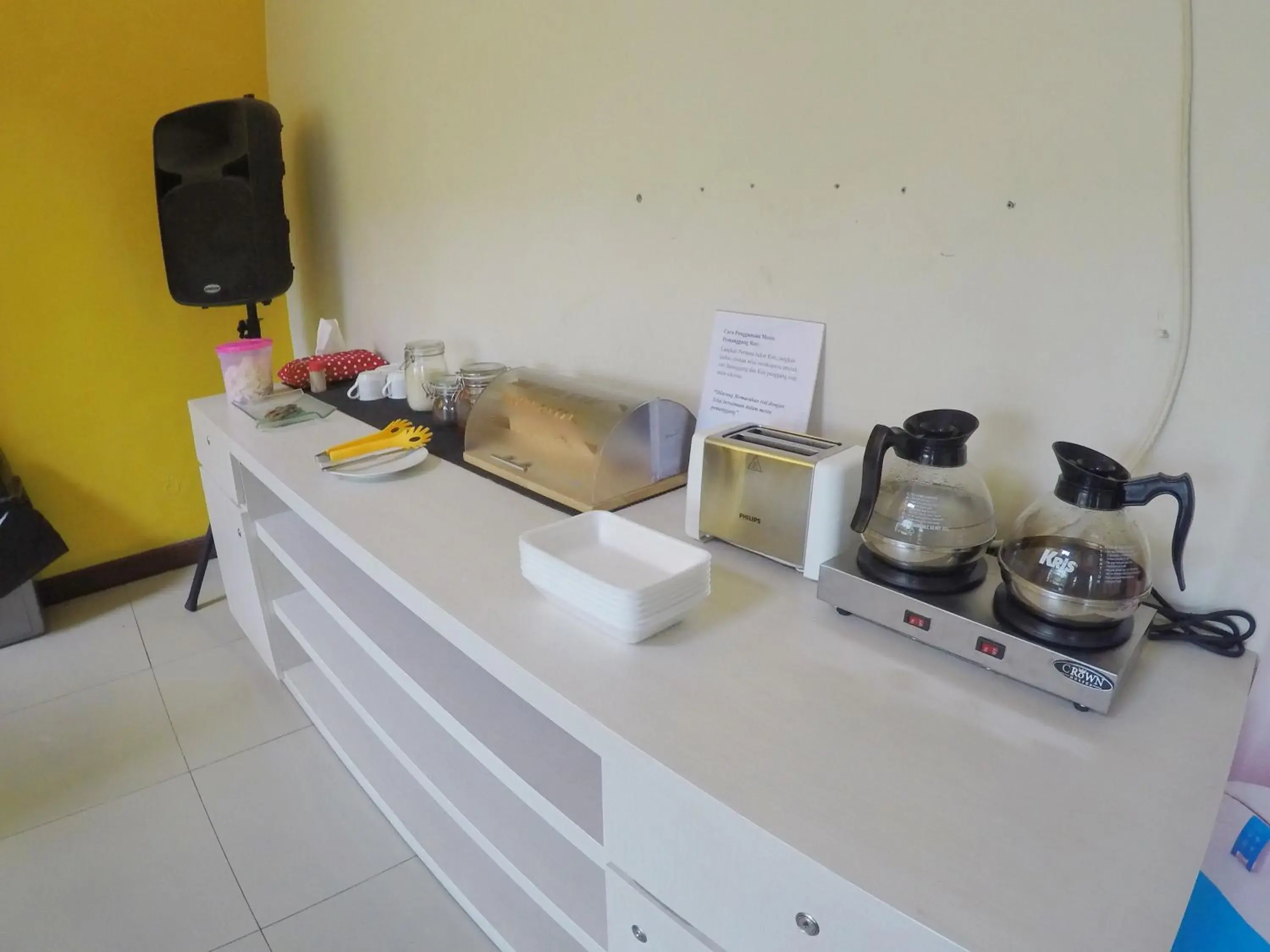 Restaurant/places to eat, Kitchen/Kitchenette in Hotel Ashofa