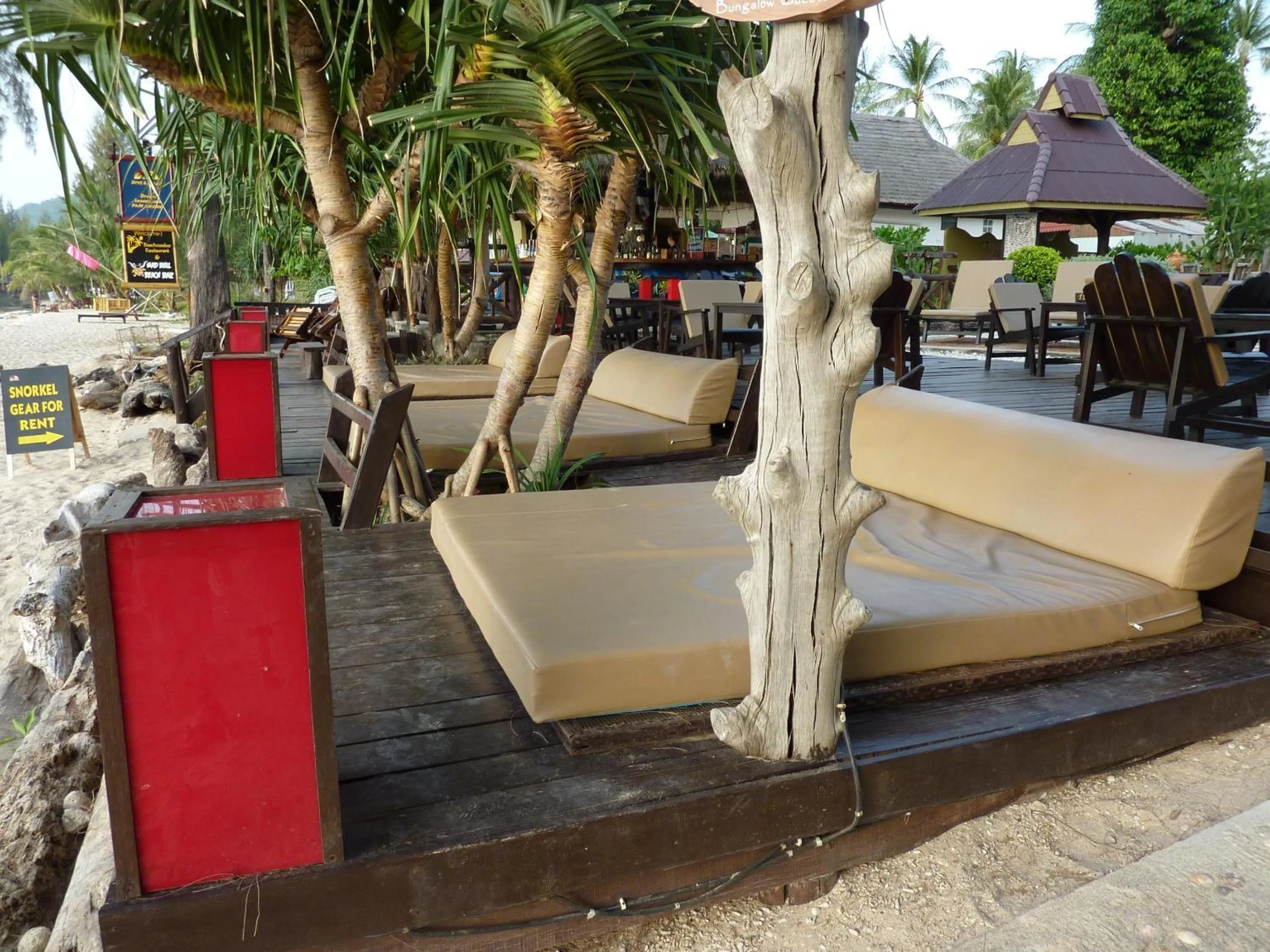 Balcony/Terrace in Lanta Castaway Beach Resort