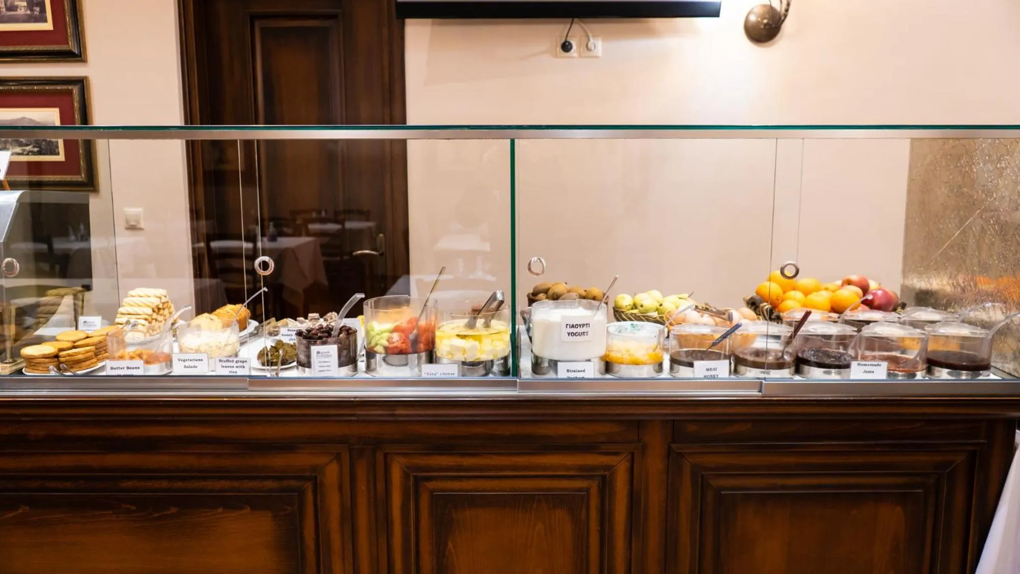 Breakfast in Dellas Boutique Hotel