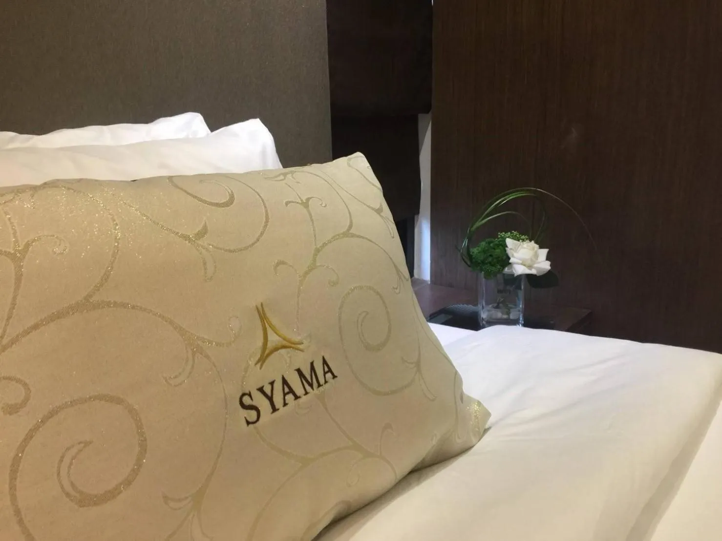 Property logo or sign, Bed in Syama Suite Sukhumvit 20