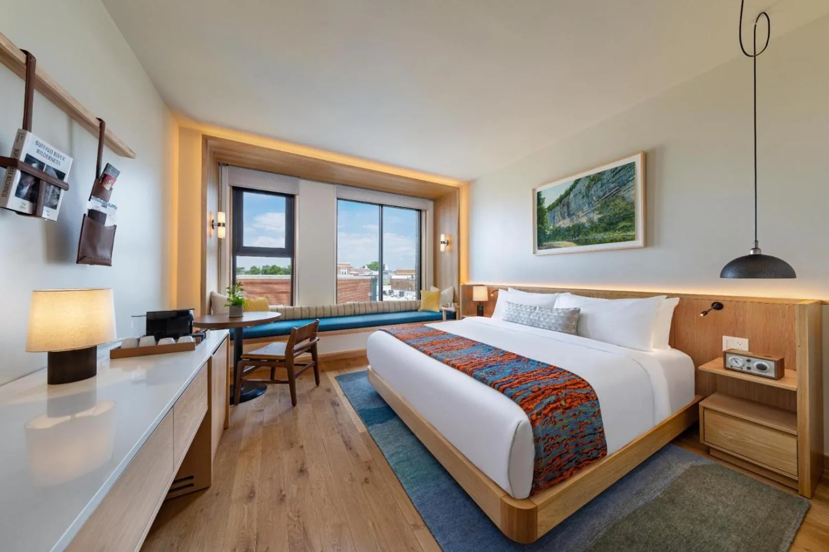 Deluxe King Room in The Compton