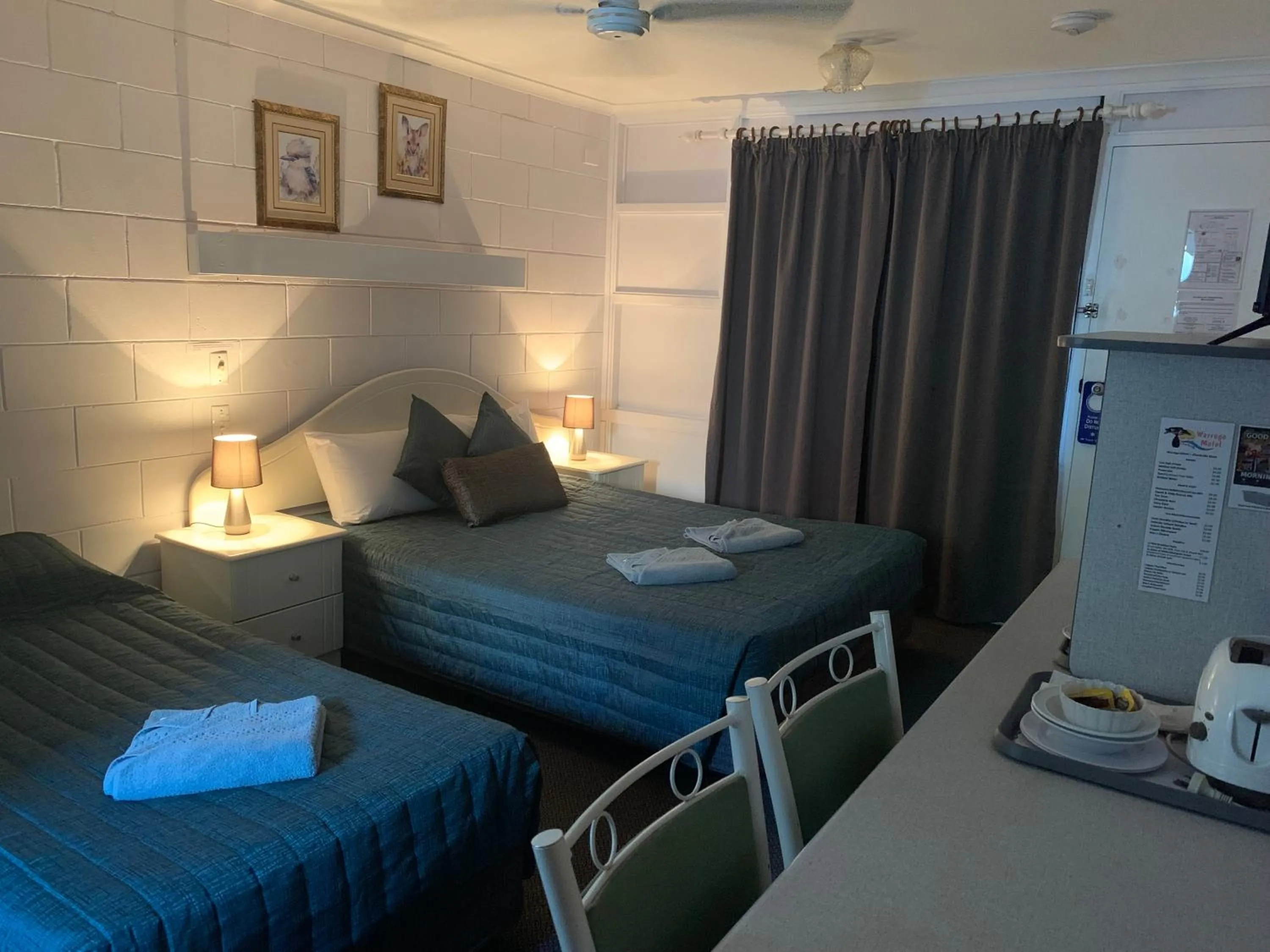 Bed in Warrego Motel