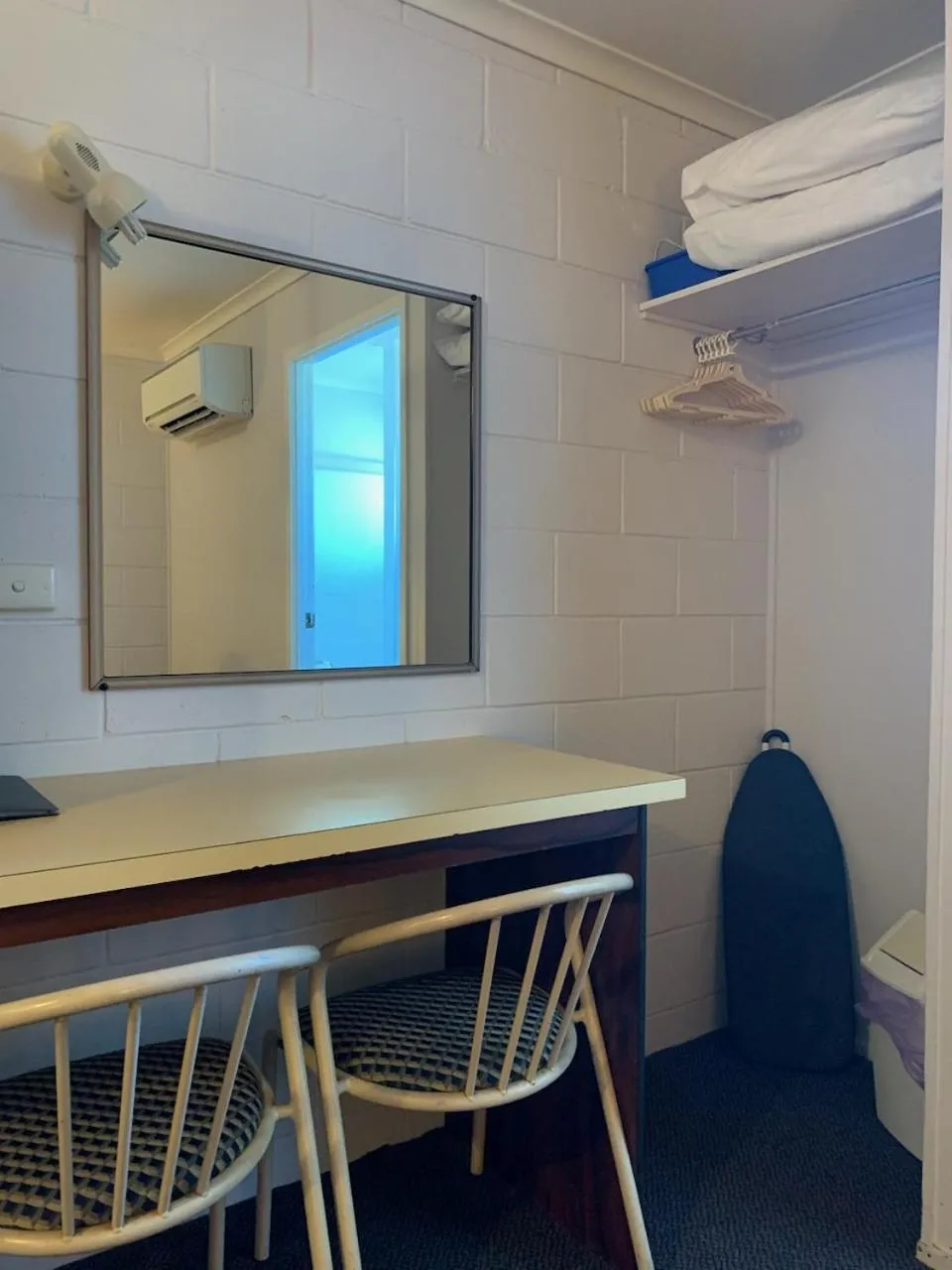 air conditioner in Warrego Motel