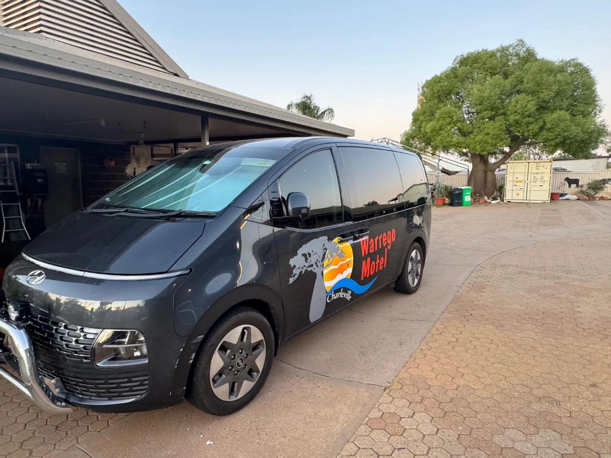 shuttle in Warrego Motel