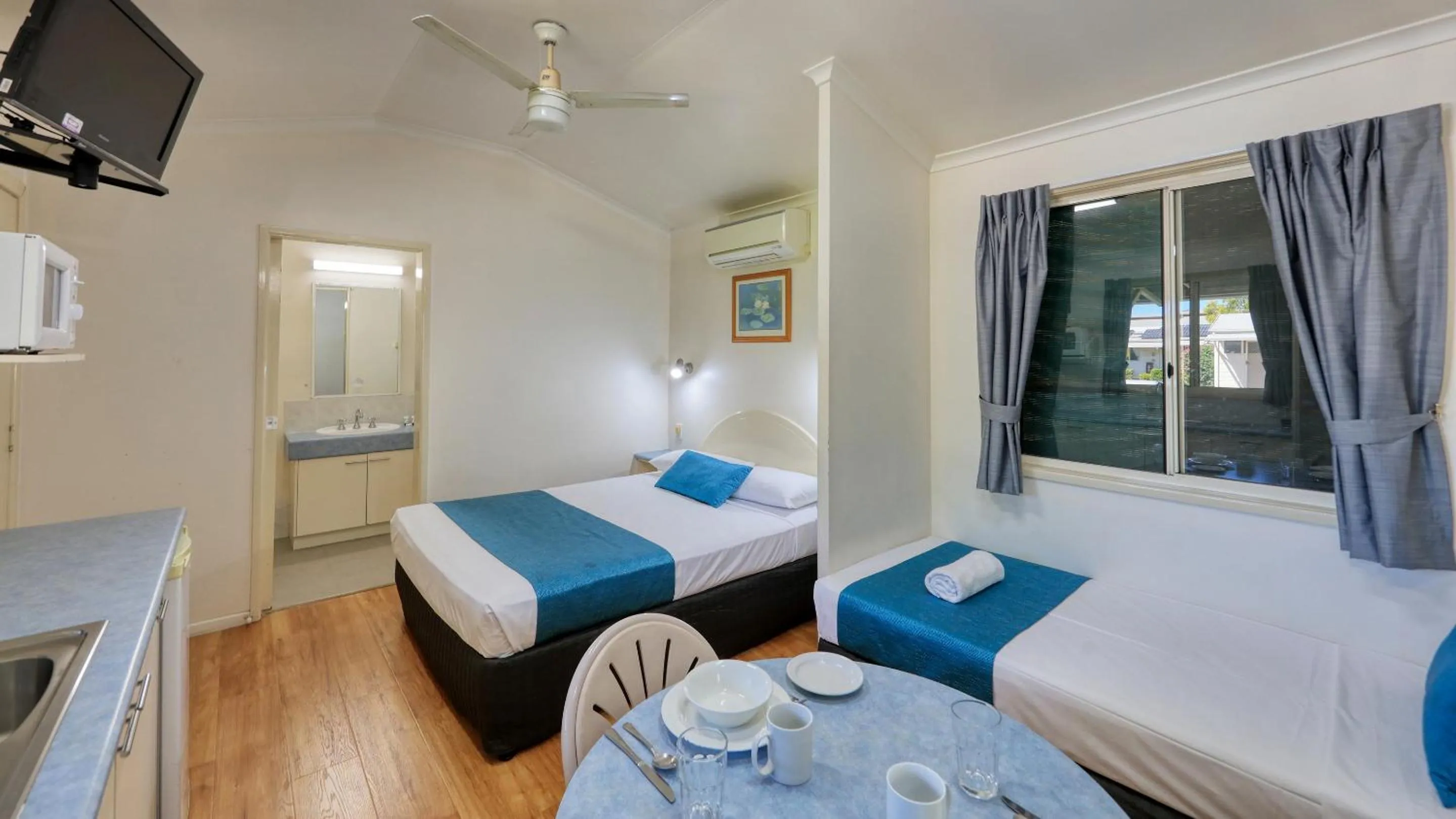 Bedroom, Bed in 22 On Bowen