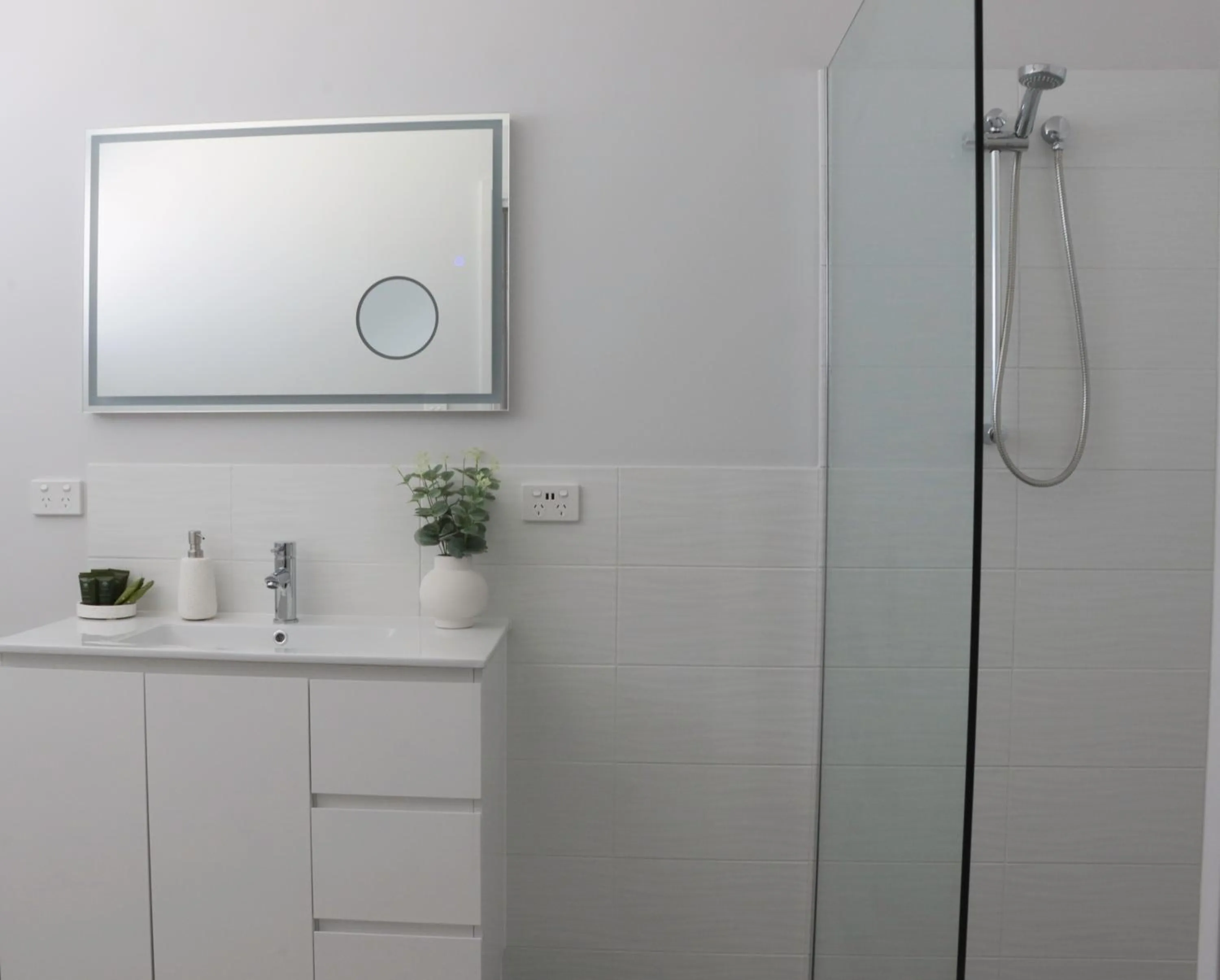 Bathroom in Apple Blossom Cottages