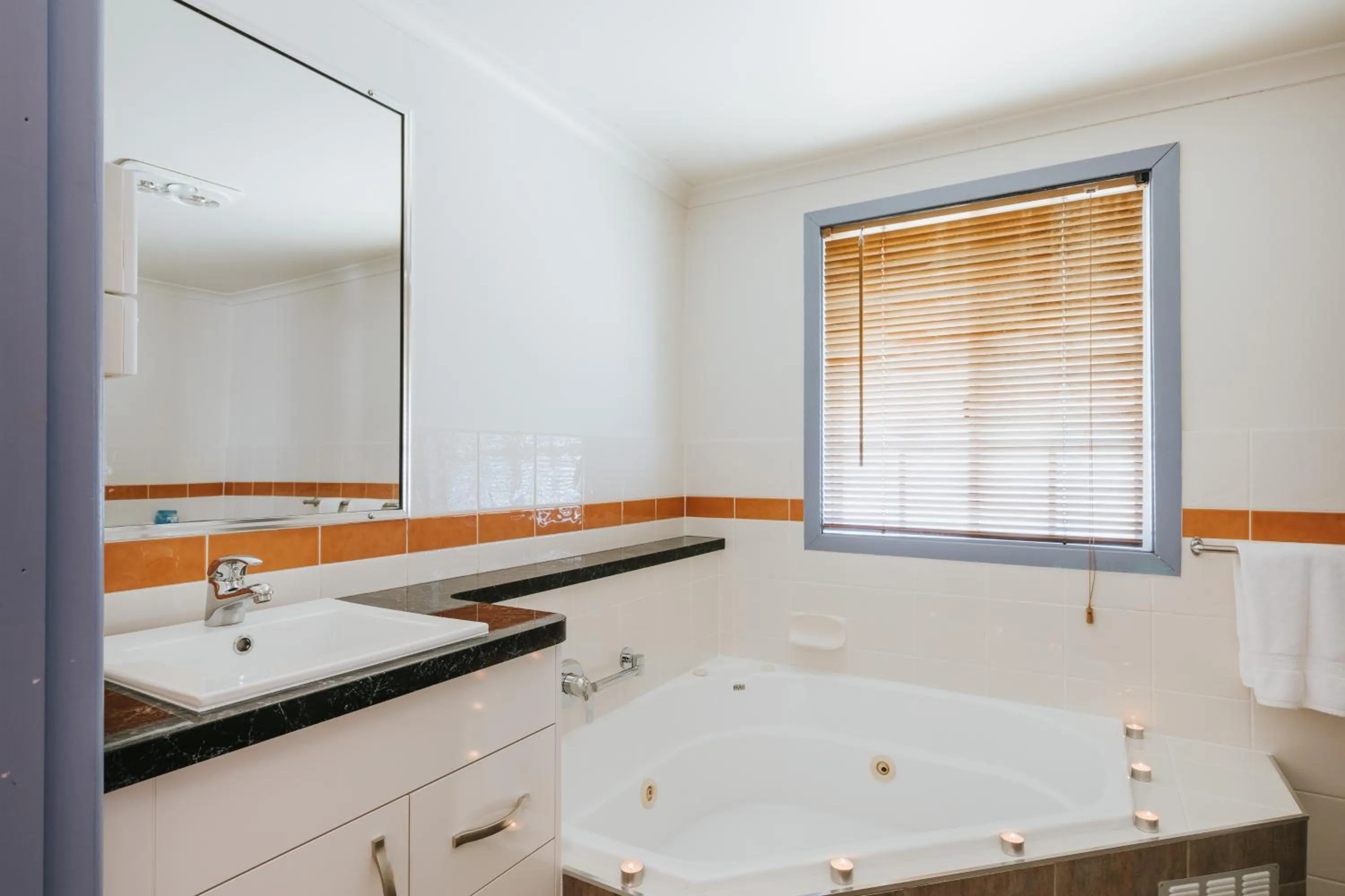 Bathroom in Apple Blossom Cottages