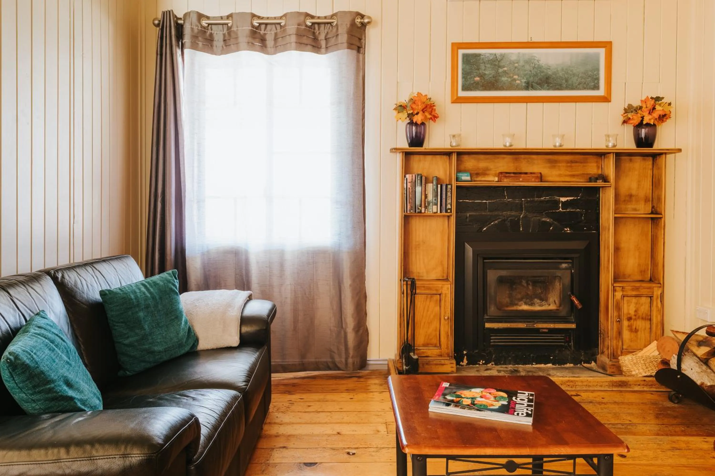 Living room in Apple Blossom Cottages