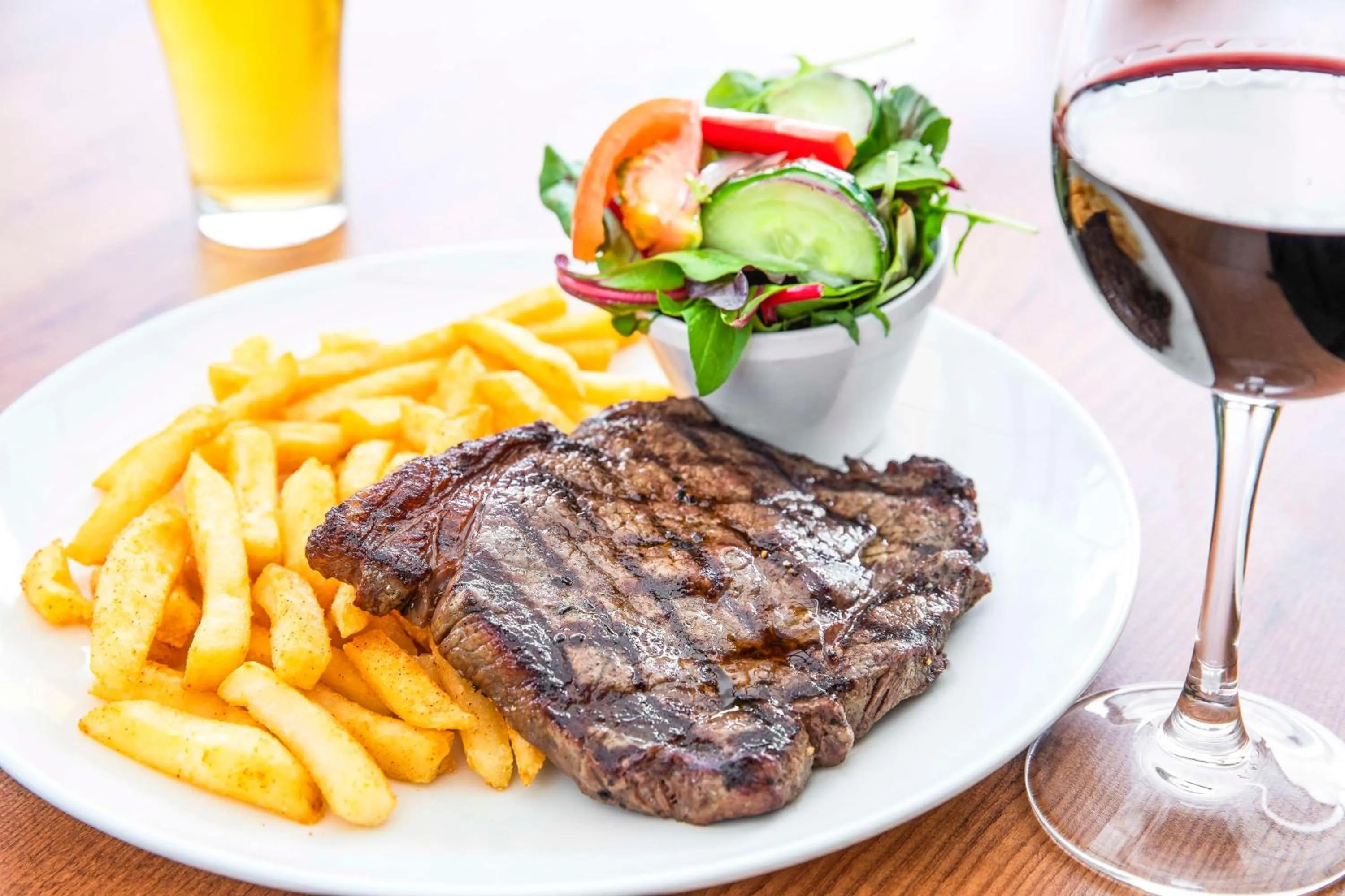 Food and drinks in Nightcap at Roxby Downs