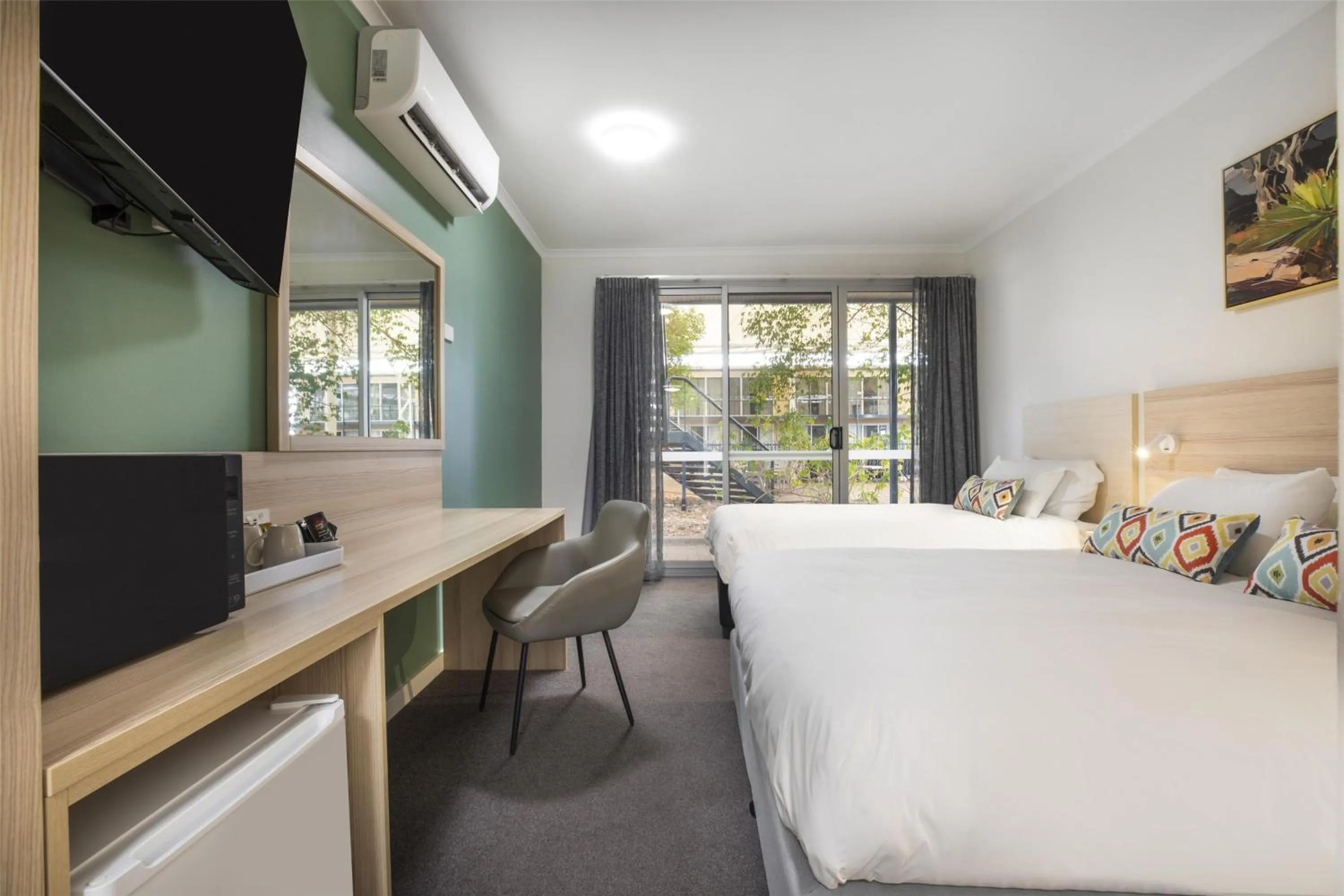 Bedroom, Bed in Nightcap at Roxby Downs